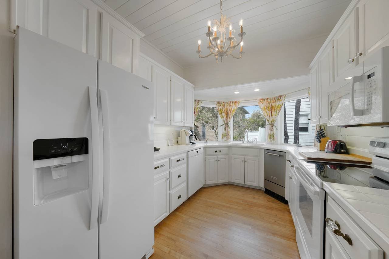 Key Lime House - Image 2