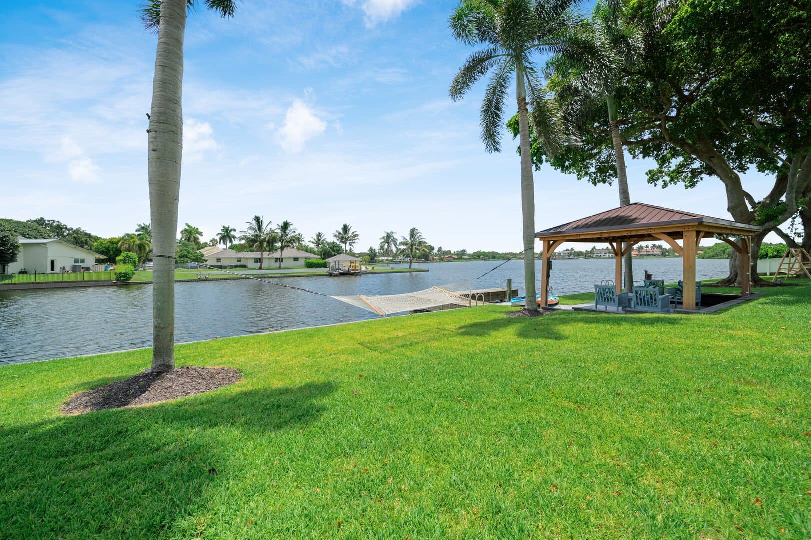 Waters Edge #906 - Image 13