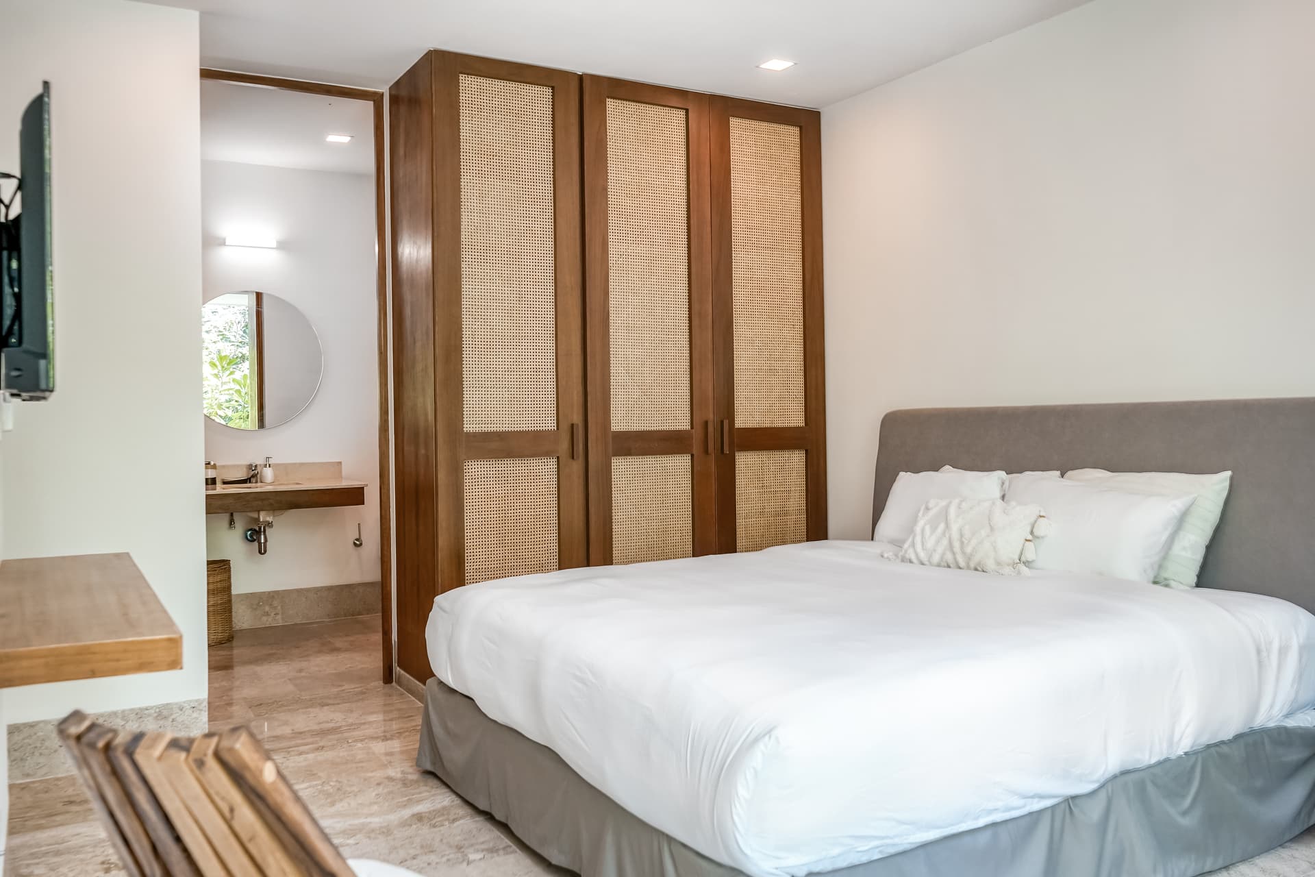 Omara Condo - Image 17