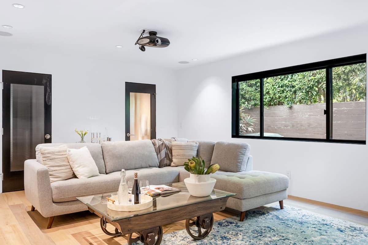 Kings Road - Image 7