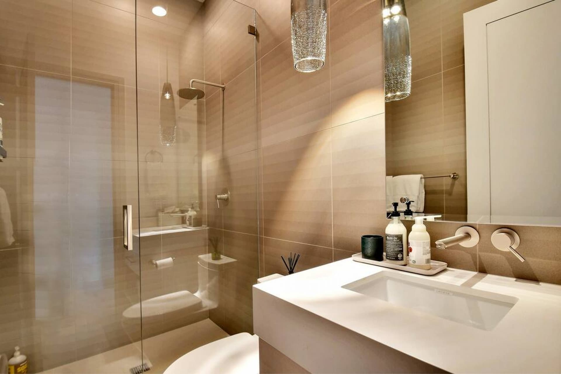 Juniper Landing Home - Image 9