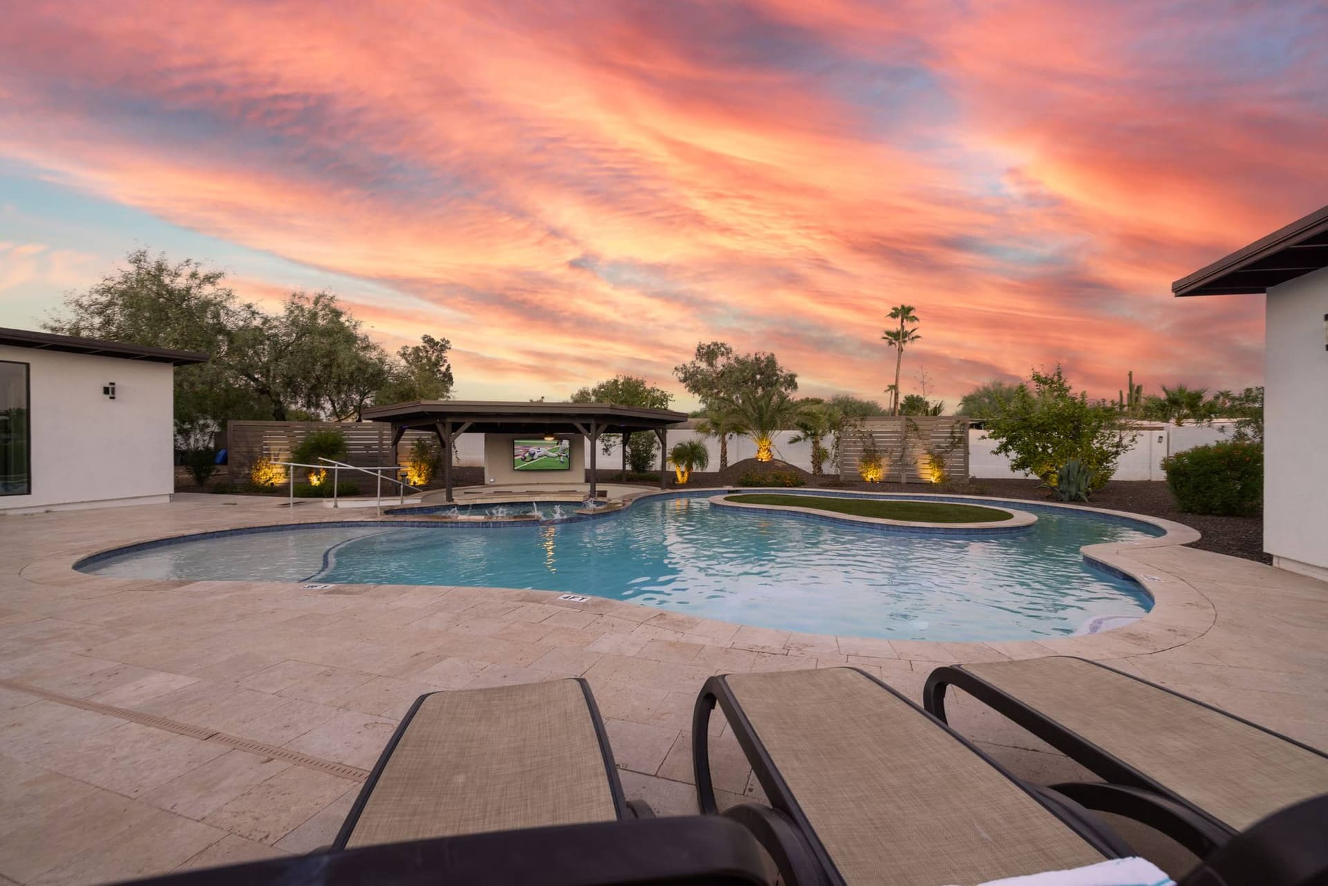 Luxe Resort Retreat - Image 44