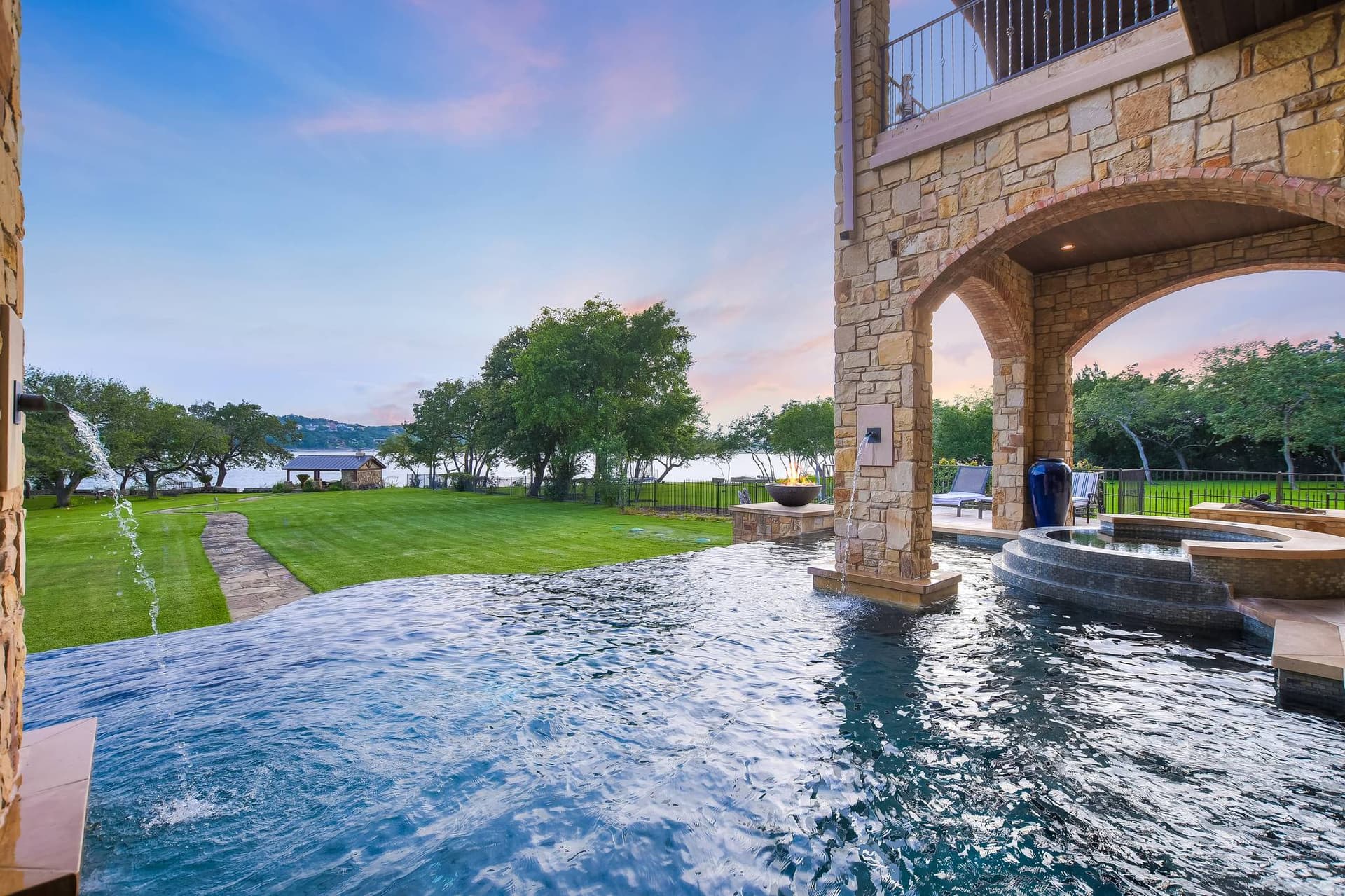 Sunset Point on Lake Travis - Image 47