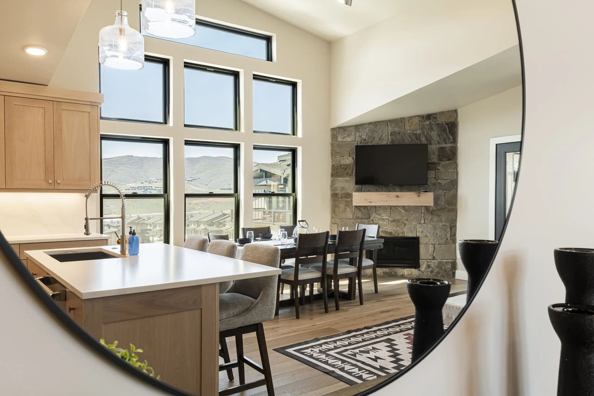 Mayflower Lakeside #45-304 - Image 3