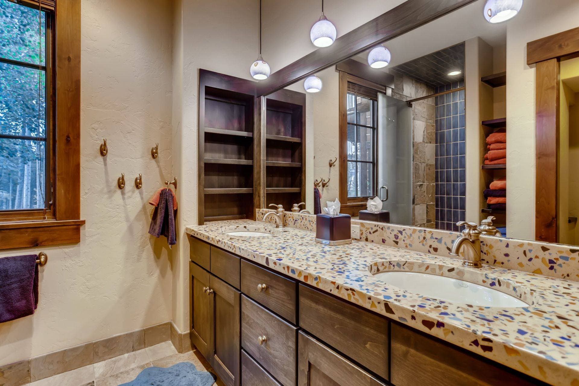 Ski Hi Lodge - Image 26