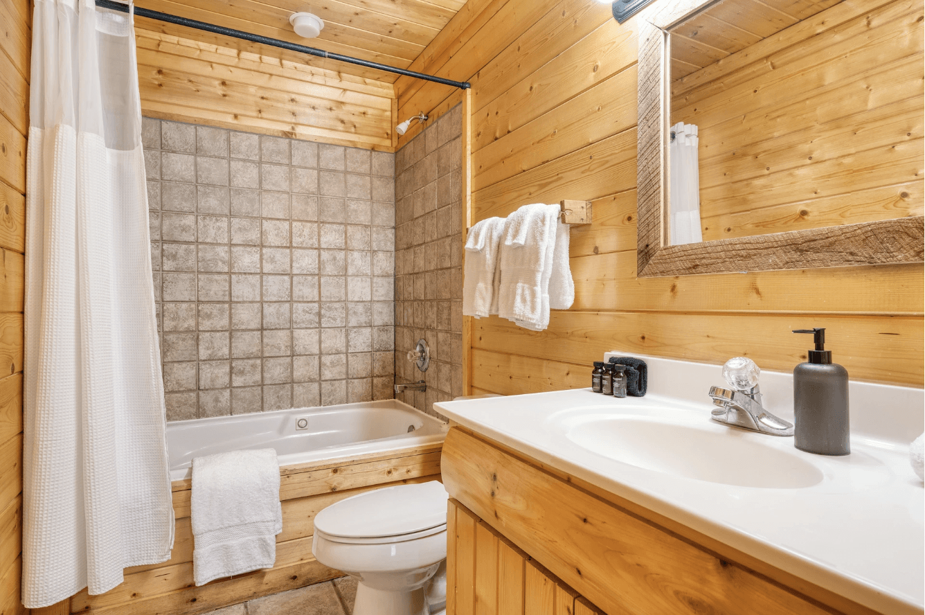 Brookshore Enclave - Image 27