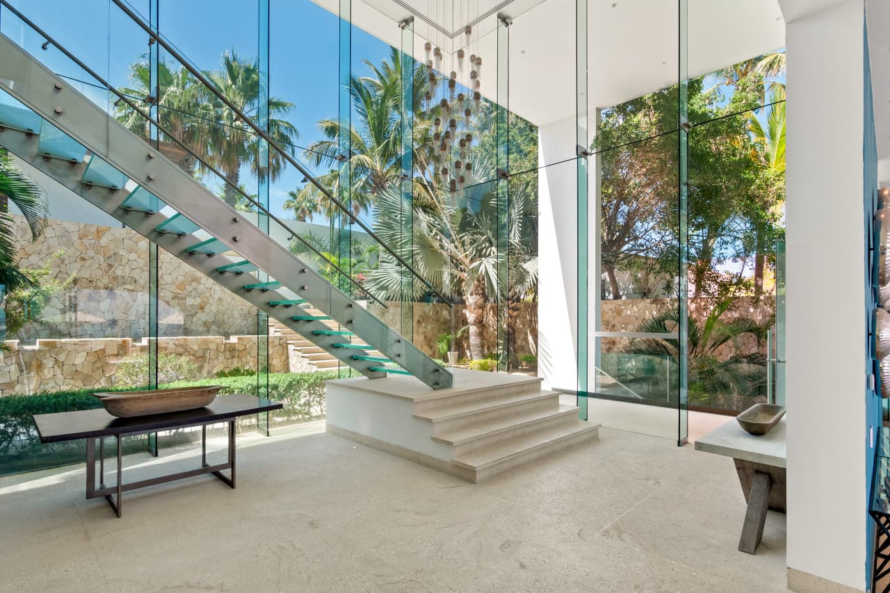 Private Beachfront in Palmilla - Image 23