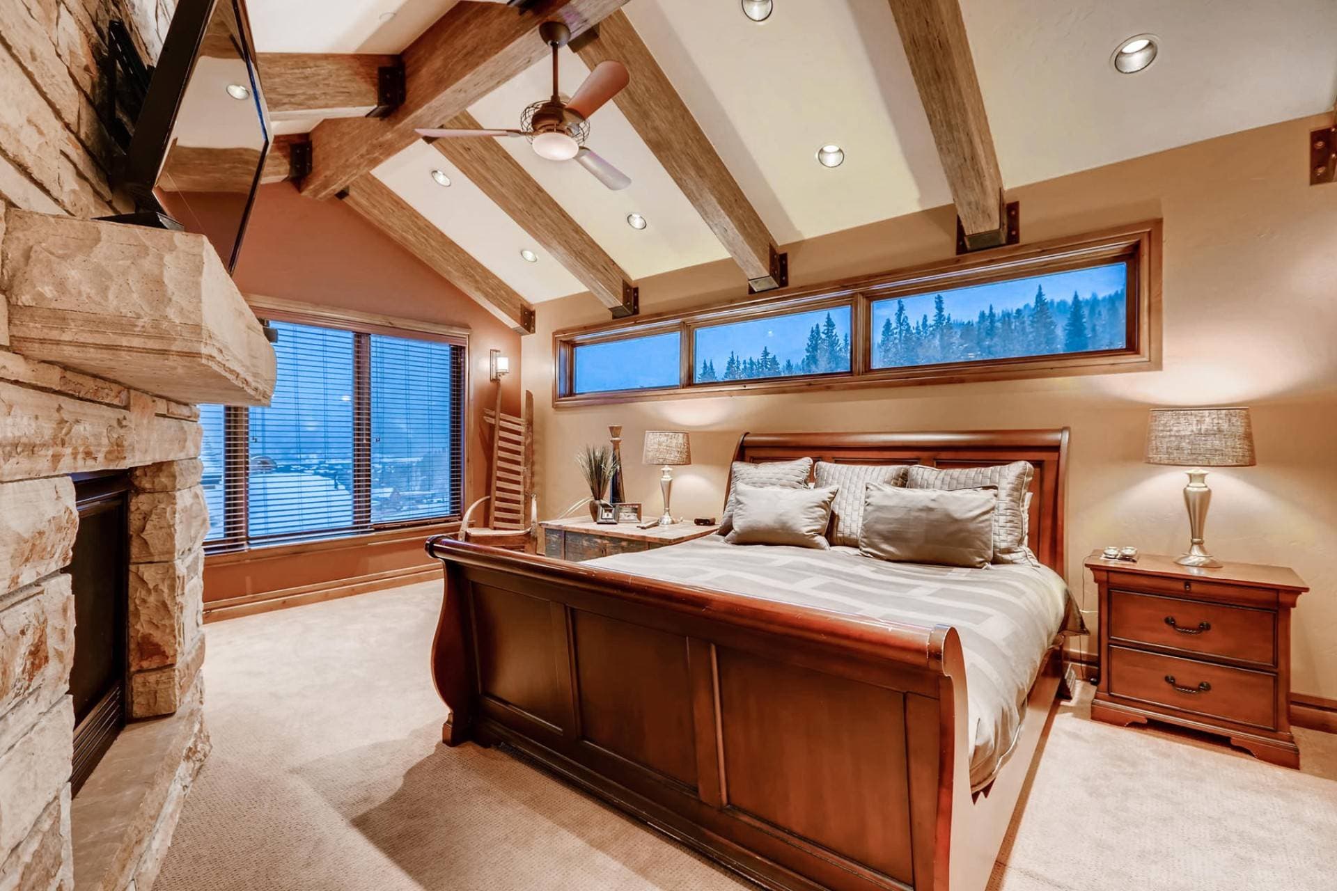 Warming Hut - Image 31