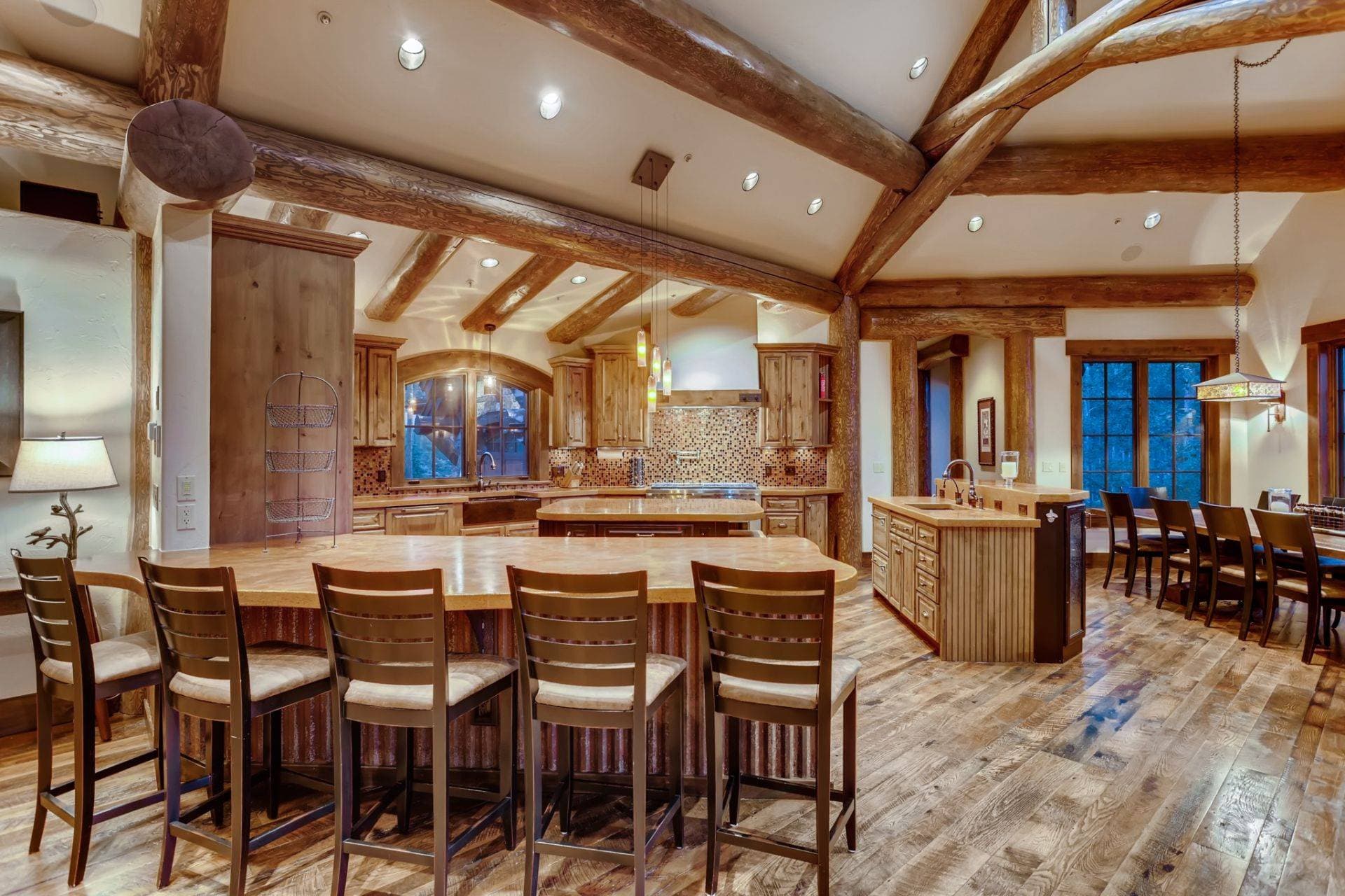 Ski Hi Lodge - Image 6