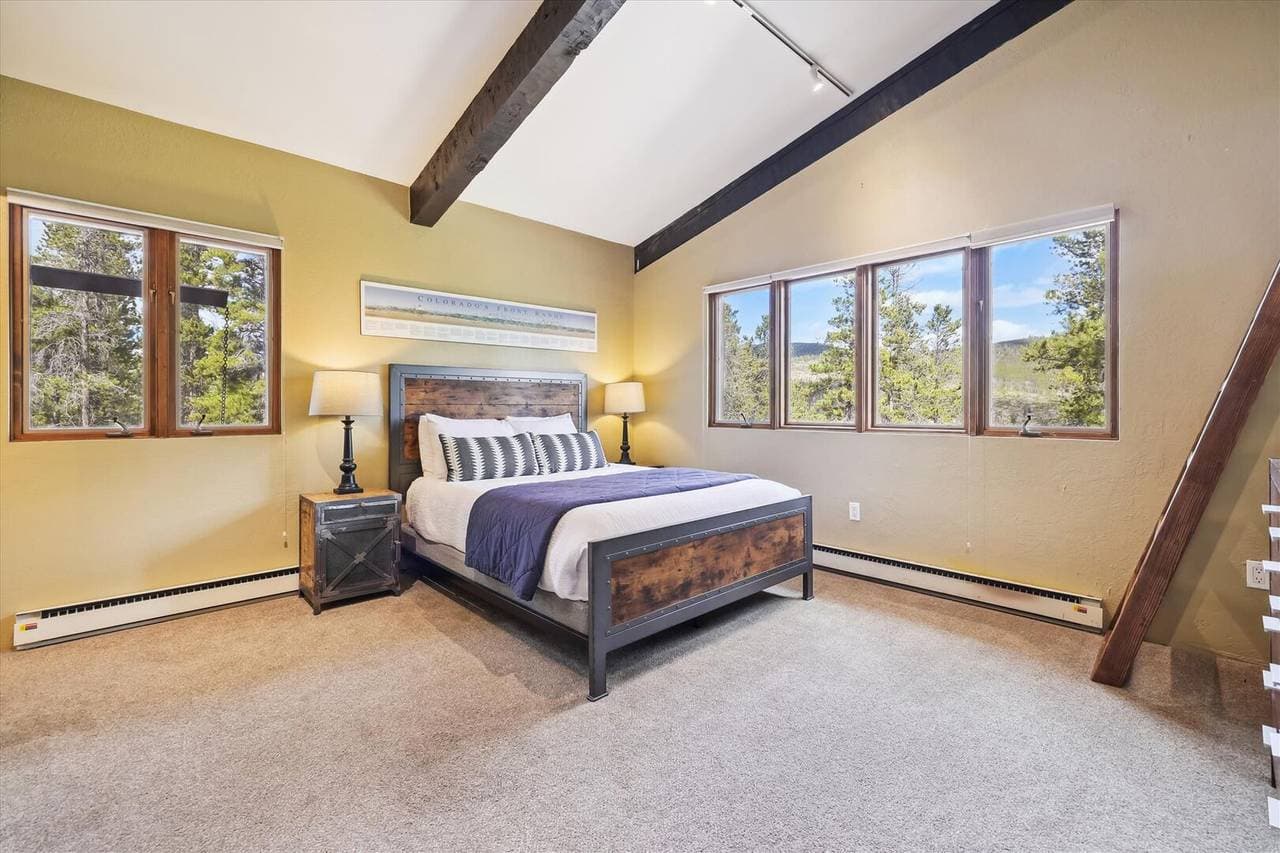 Miners Peak Residence - Image 24