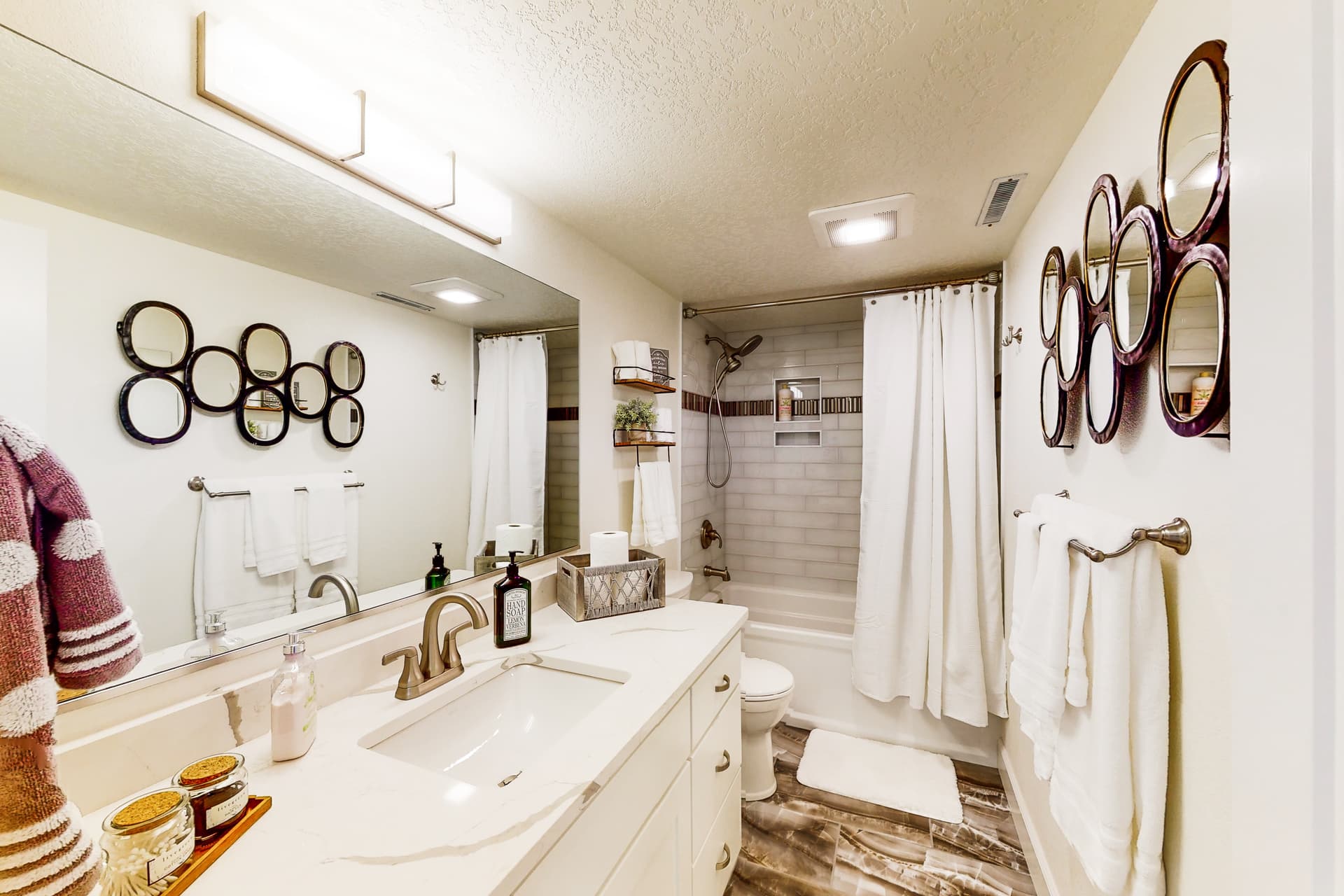 River House - Image 28