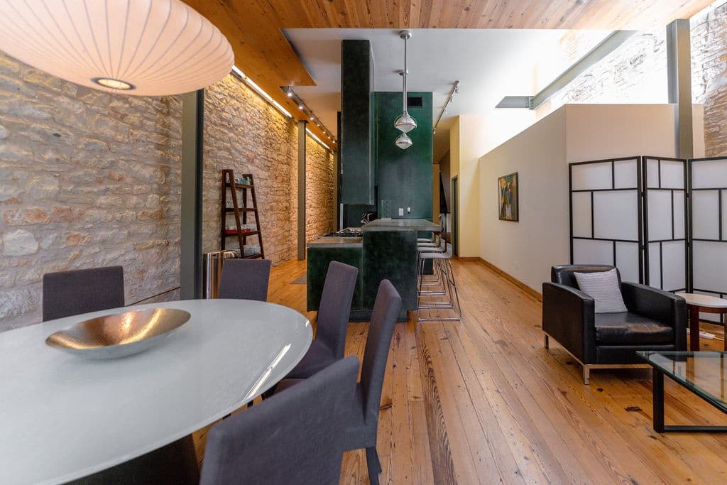 Loft On Congress Home - Image 8