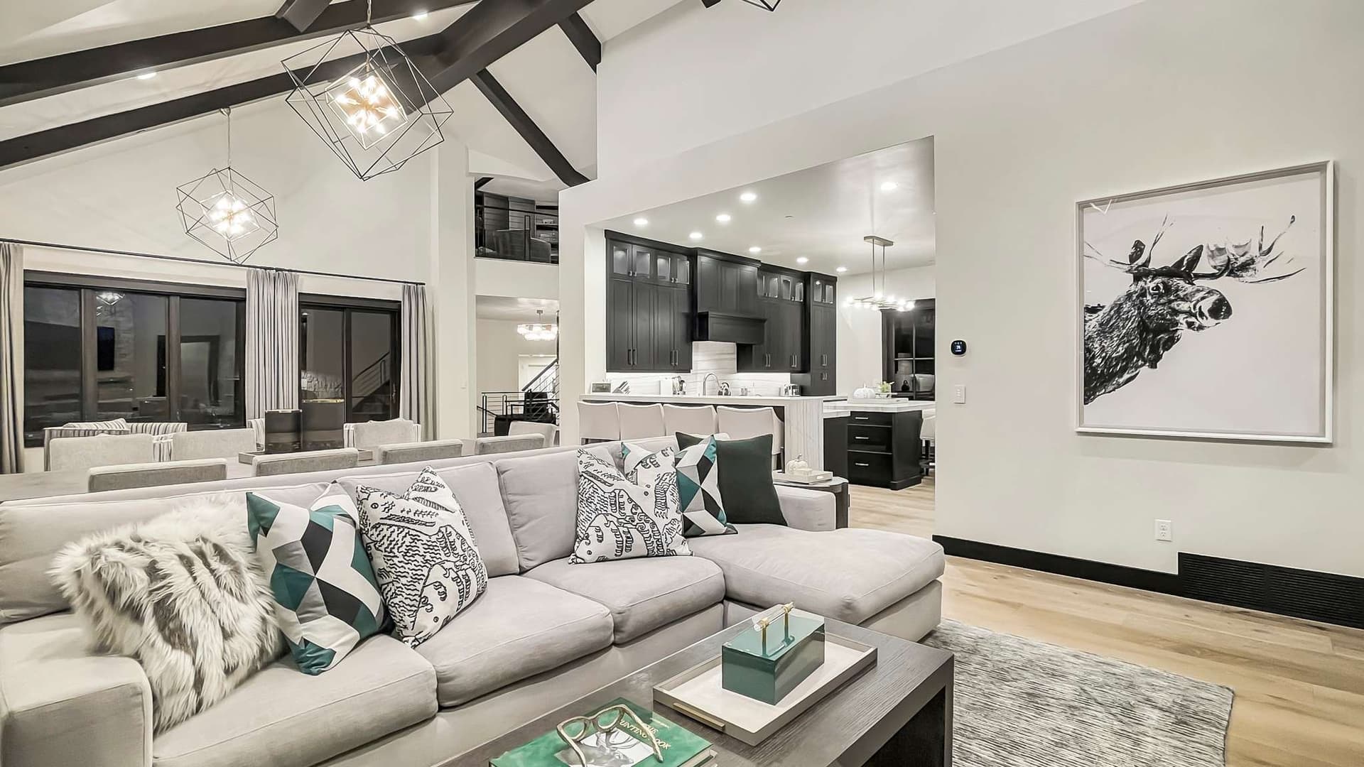 Grande Vistas Estate - Image 31