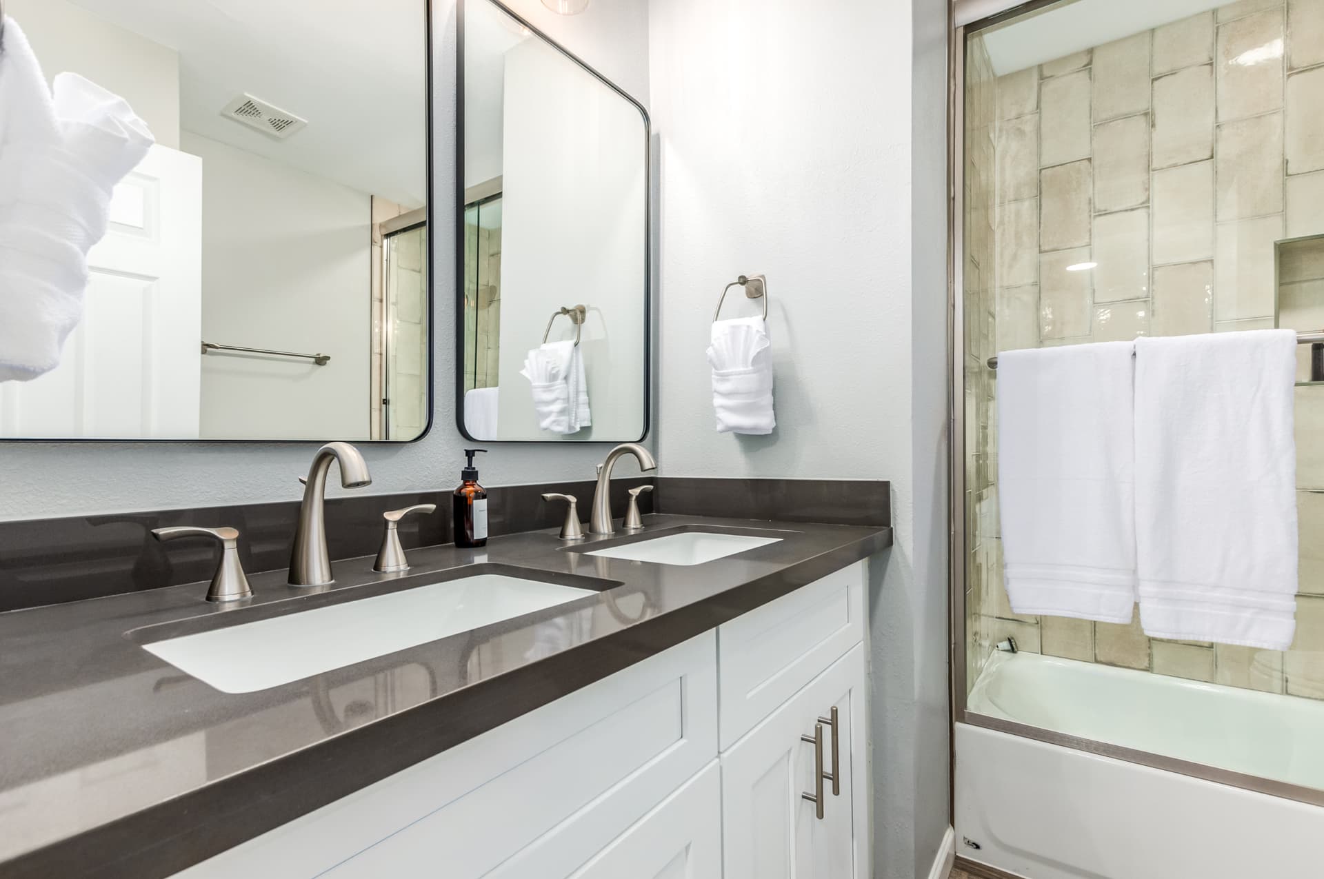 Monterey Retreat - Image 8