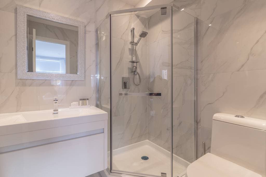 Royal Home - Image 50