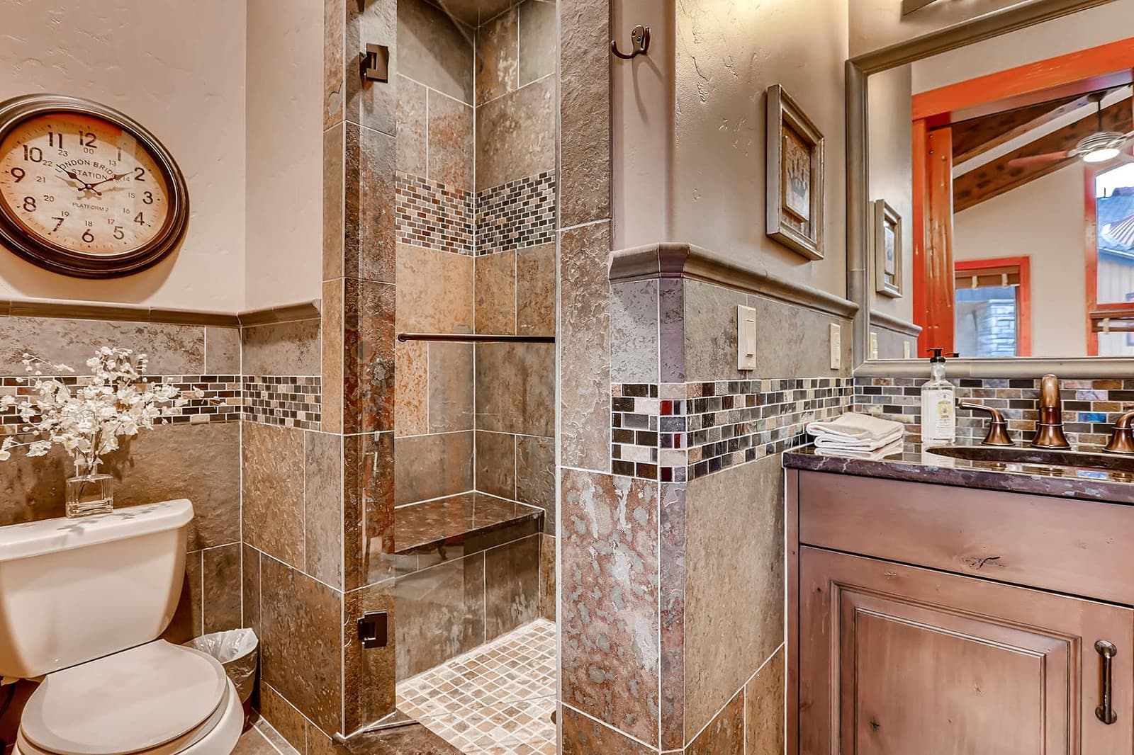 Snow Manor - Image 17