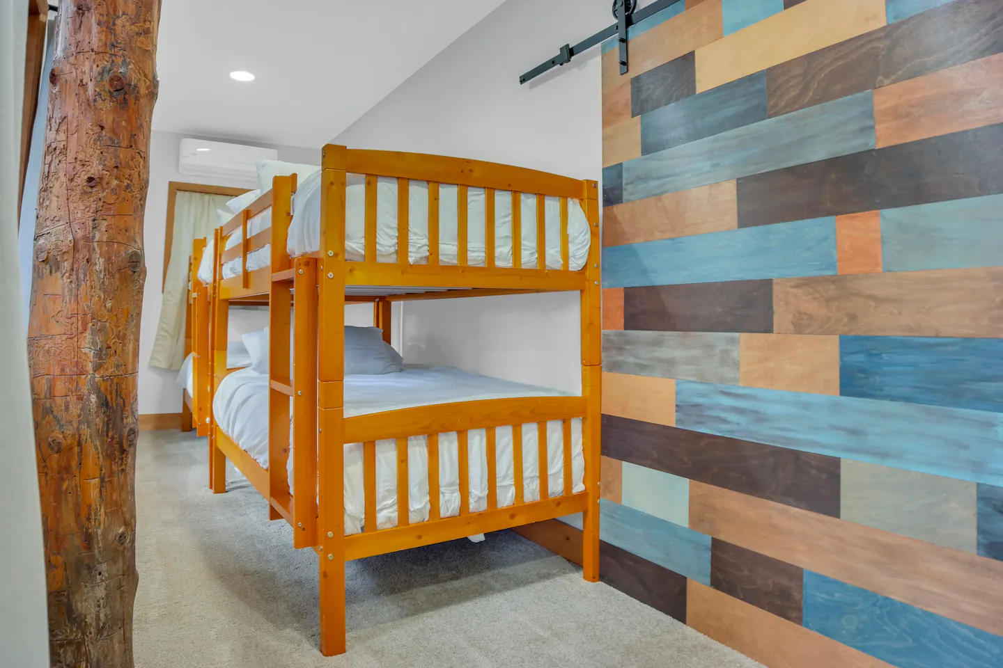 Silver Hollow Cabin - Image 17