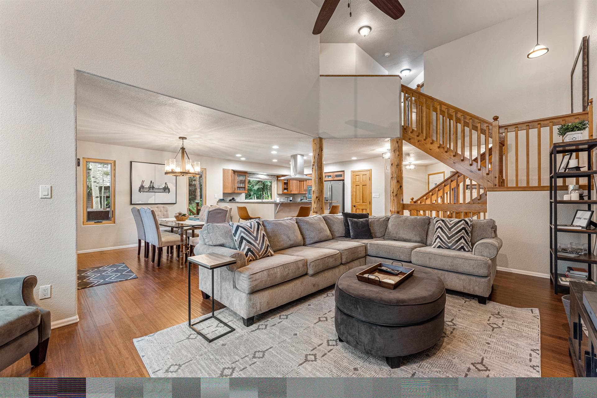 Burgundy House - Image 15