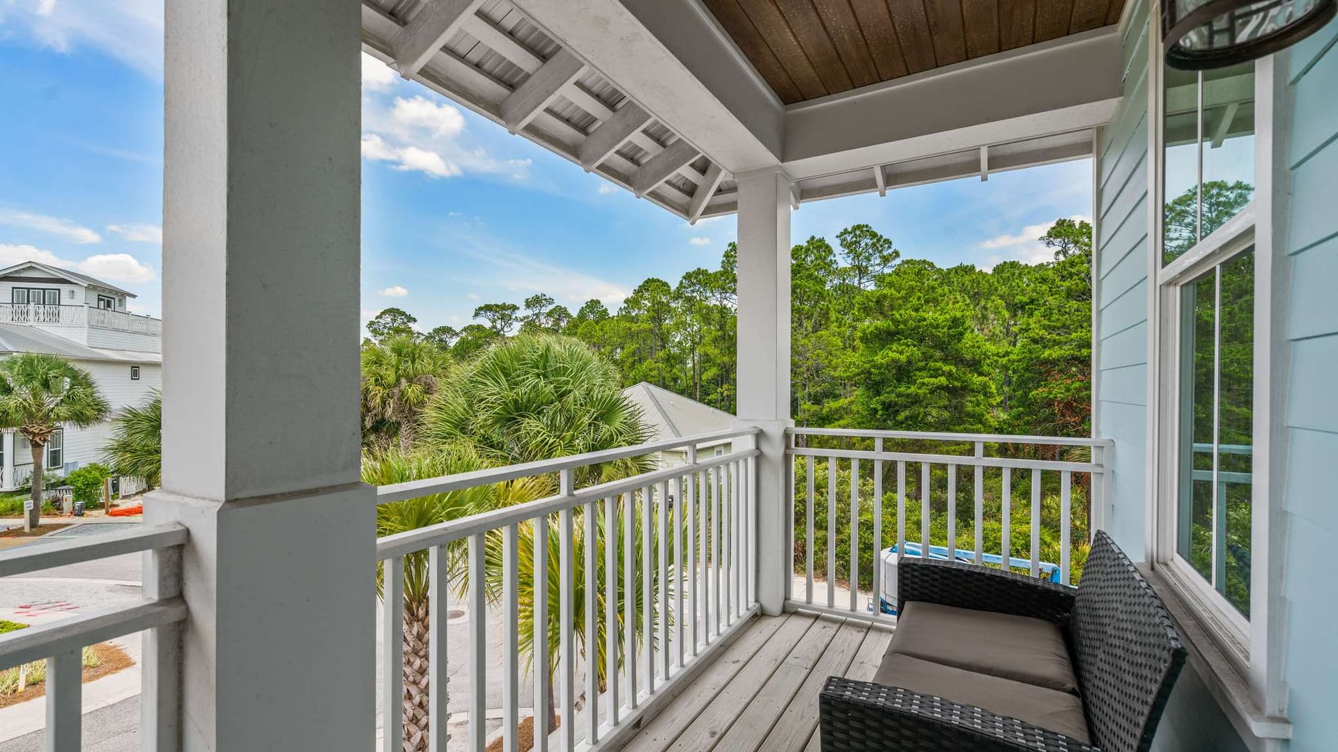 Barefoot Haven - Image 43