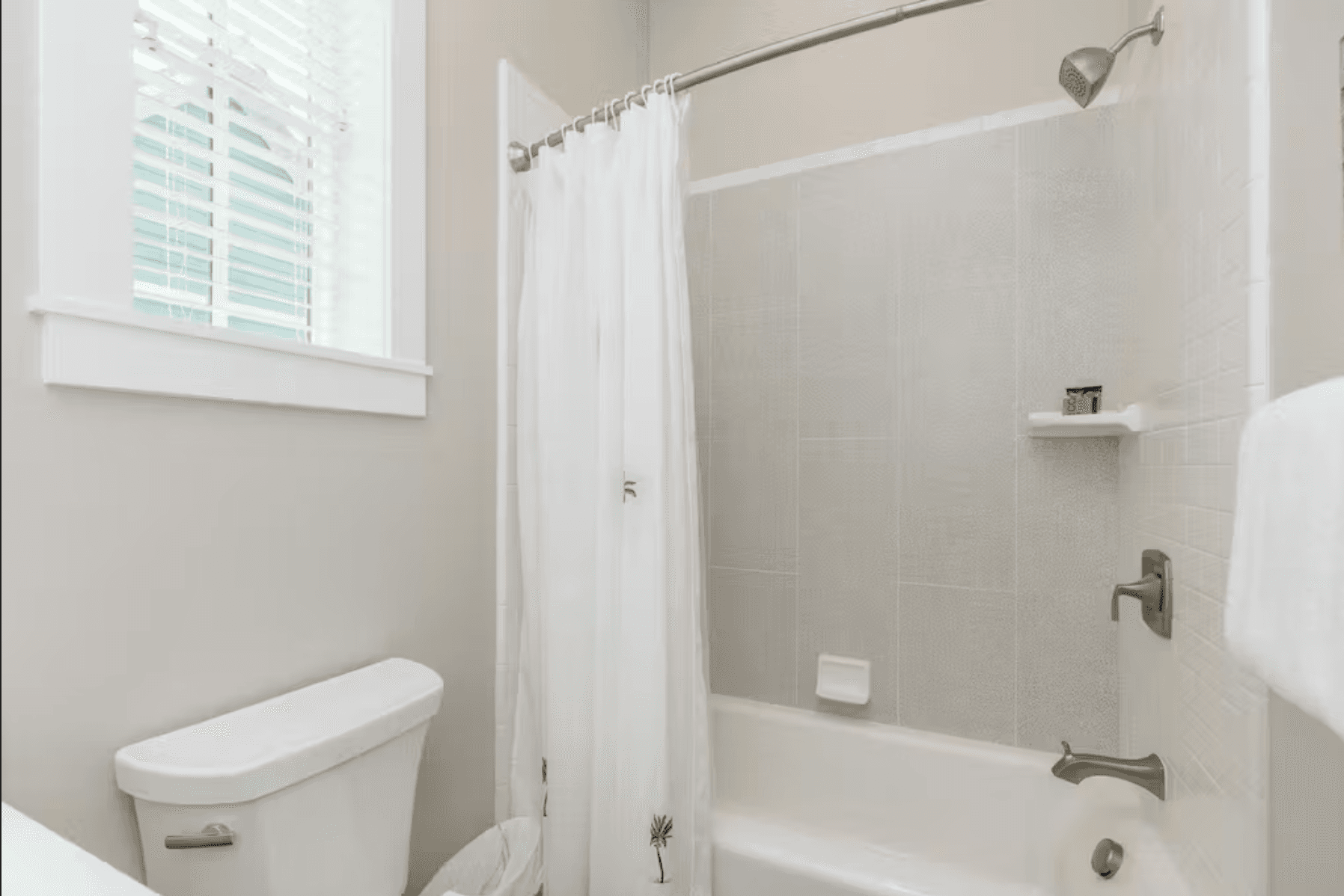 Sand Trap Home - Image 11