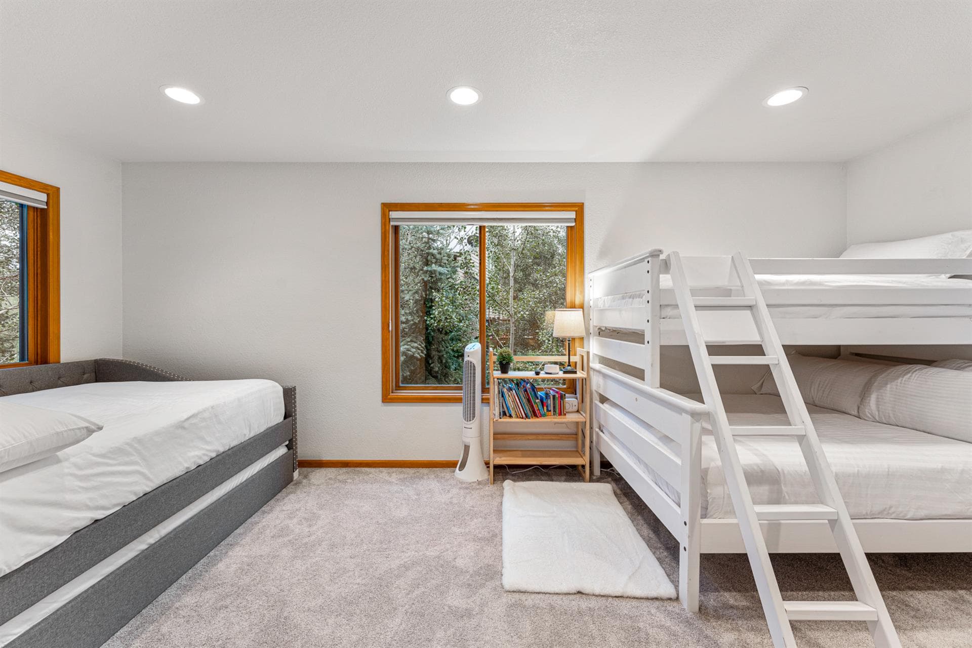 Burgundy House - Image 50