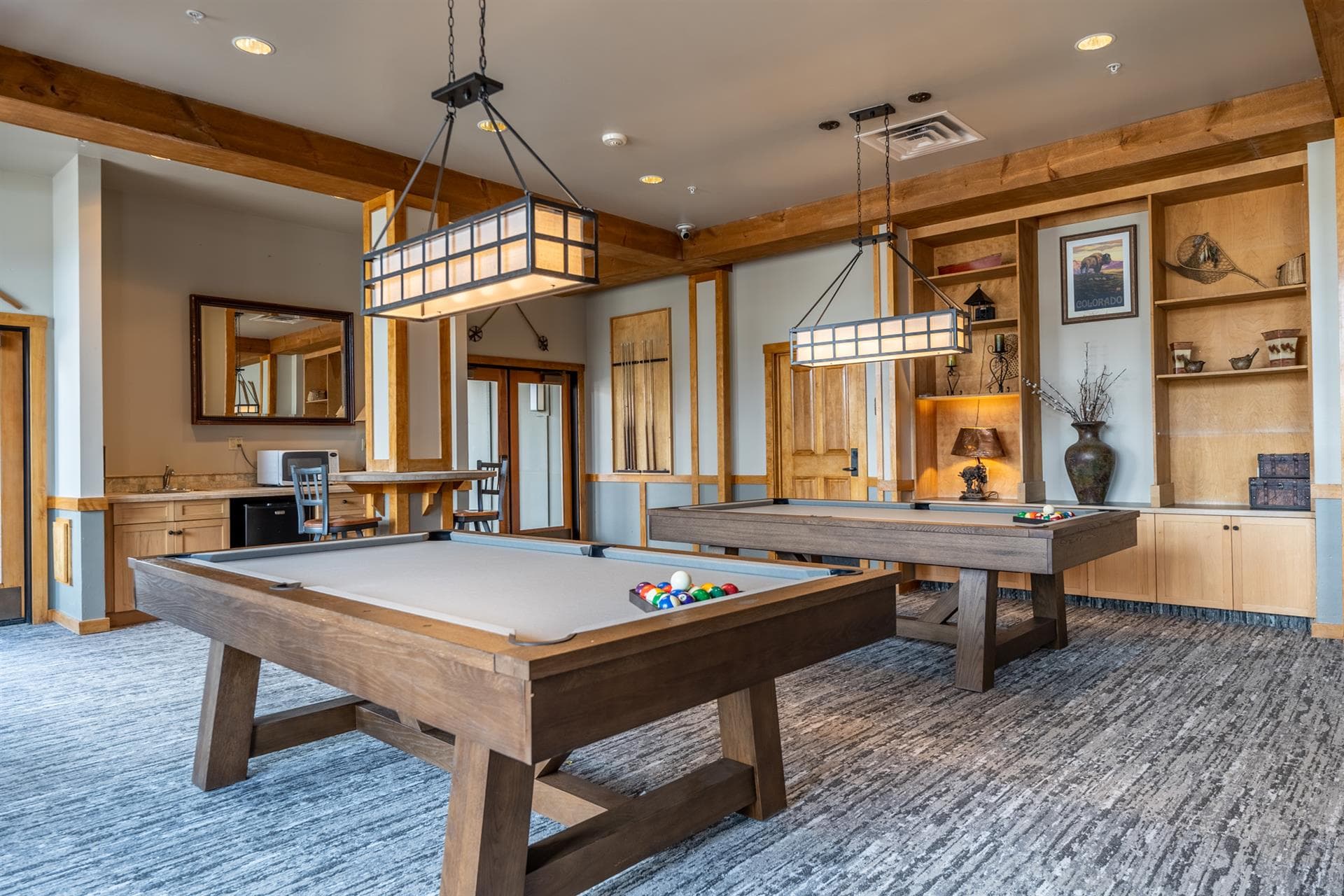 Peakview Penthouse Retreat - Image 39