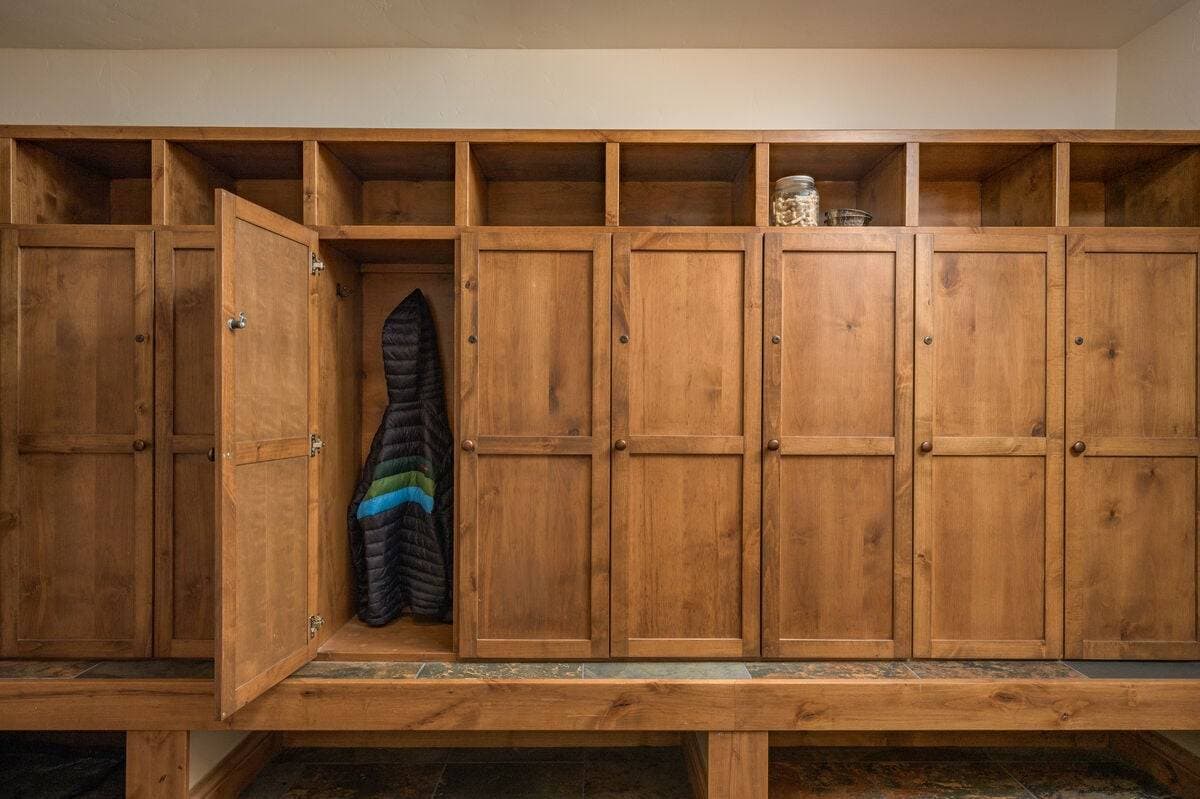 Four Sisters - Image 95