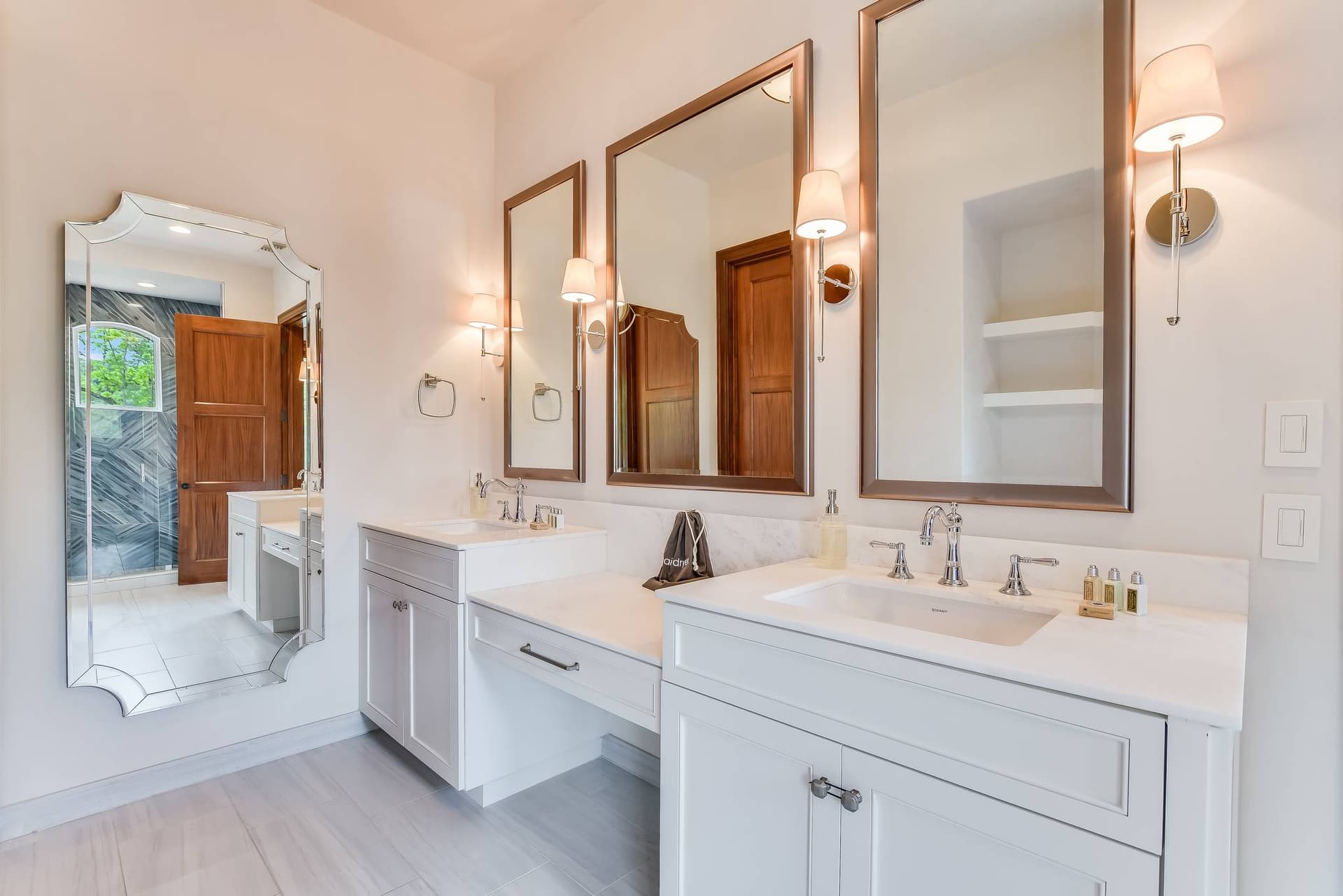 Crown Jewel on Lake Austin - Image 16