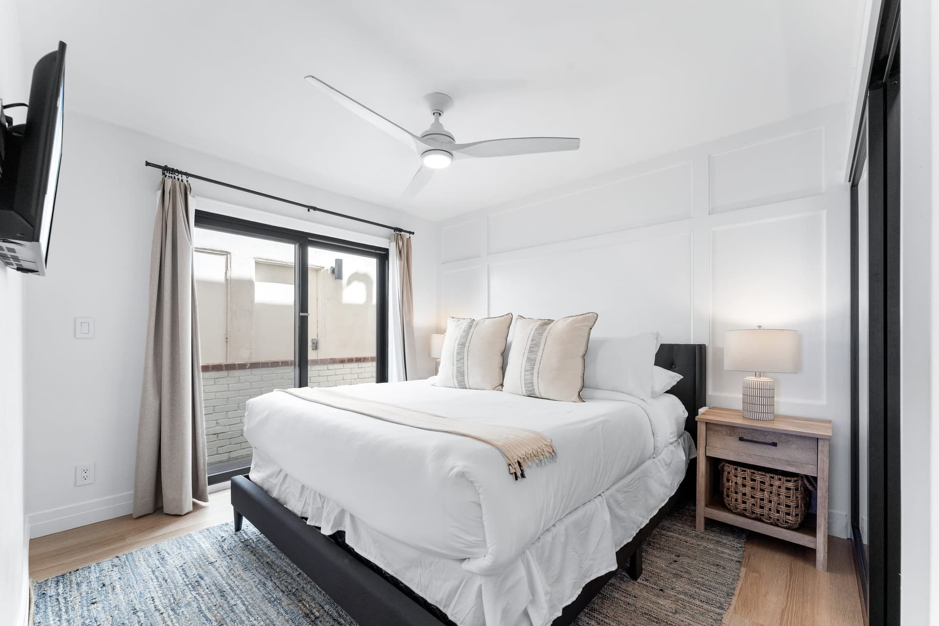 Luxury Ground Oceanfront - Image 20