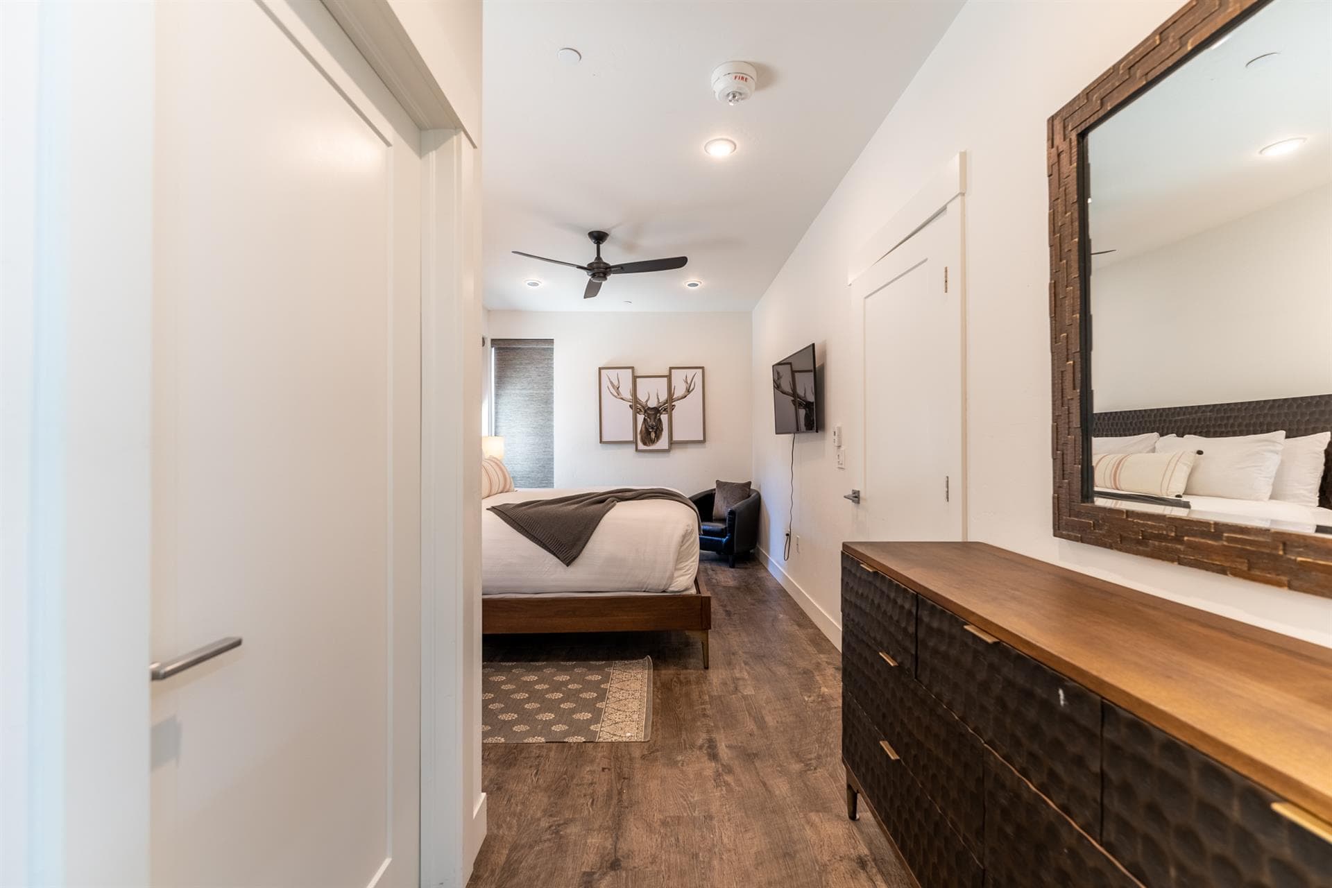 River West Residence - Image 24