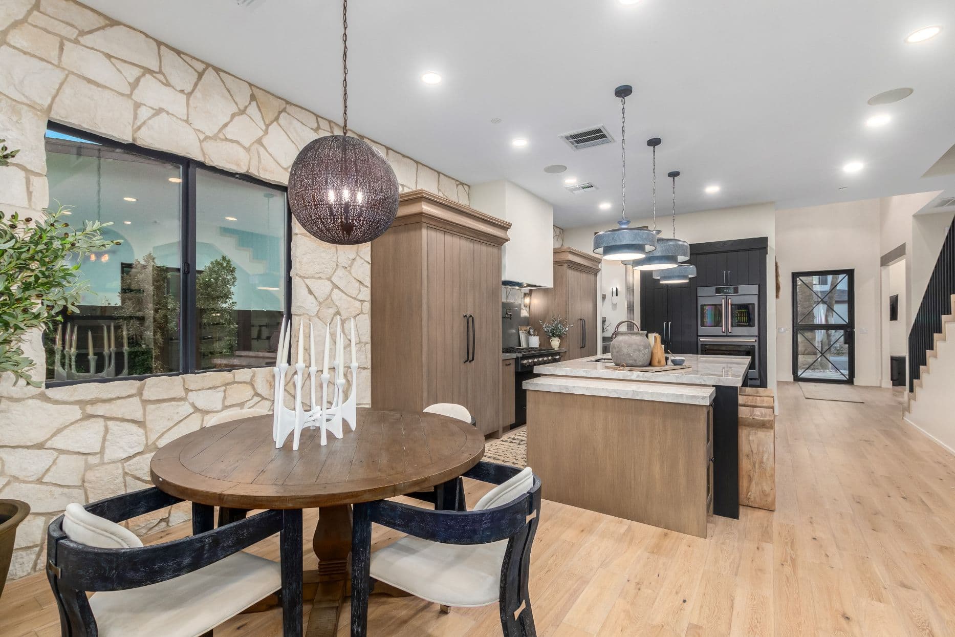 Stonewood Manor - Image 12