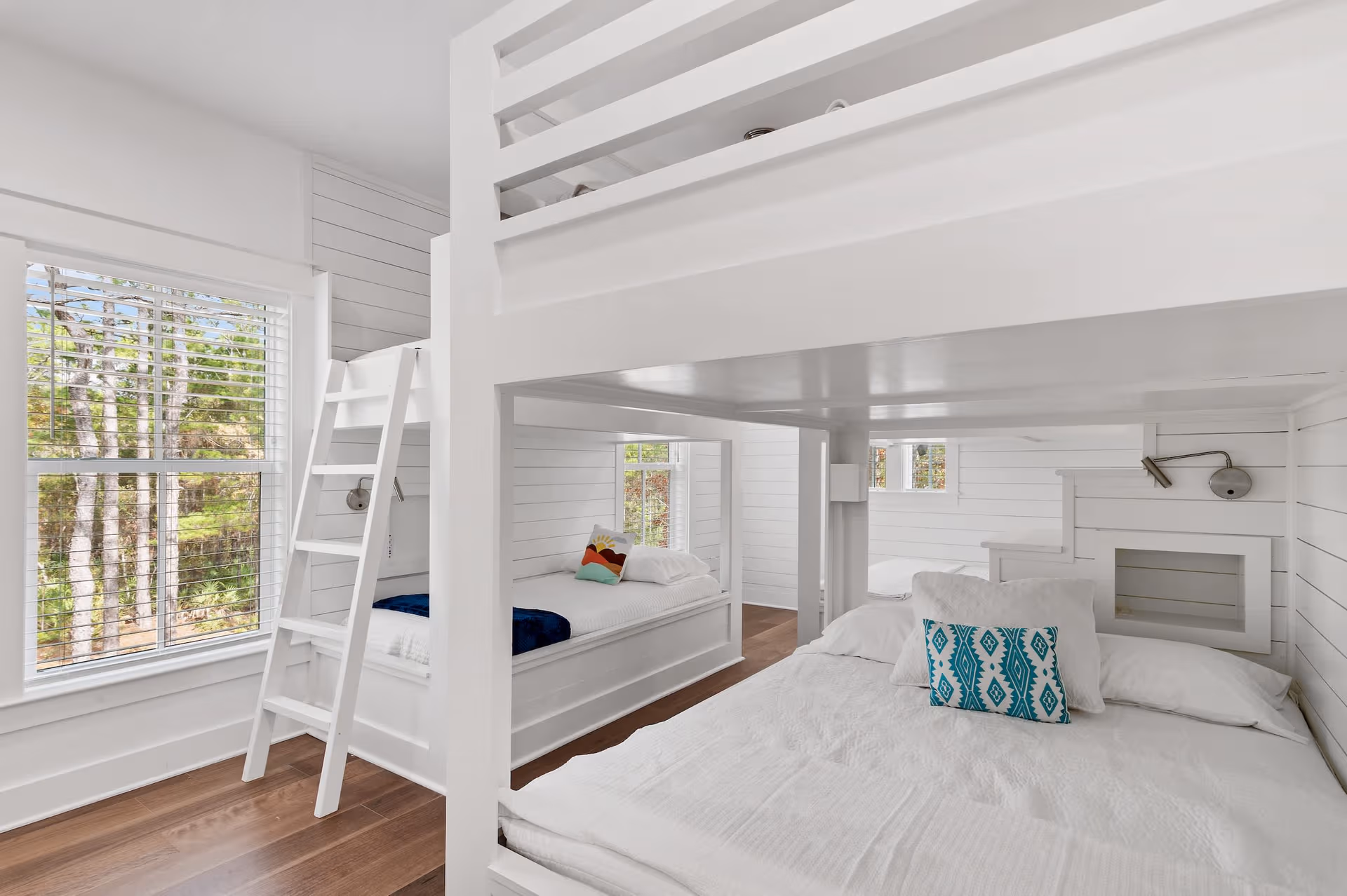 Caspian Blue Paradise - Image 31