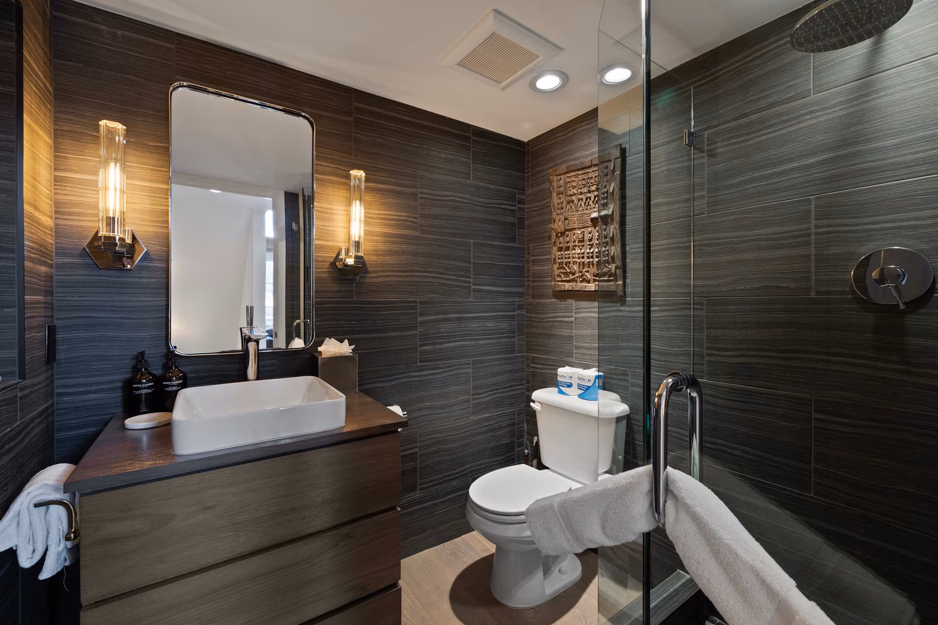 Slopeside Sanctuary - Image 23