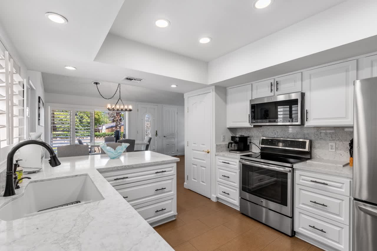 Desert Flower Condo - Image 14