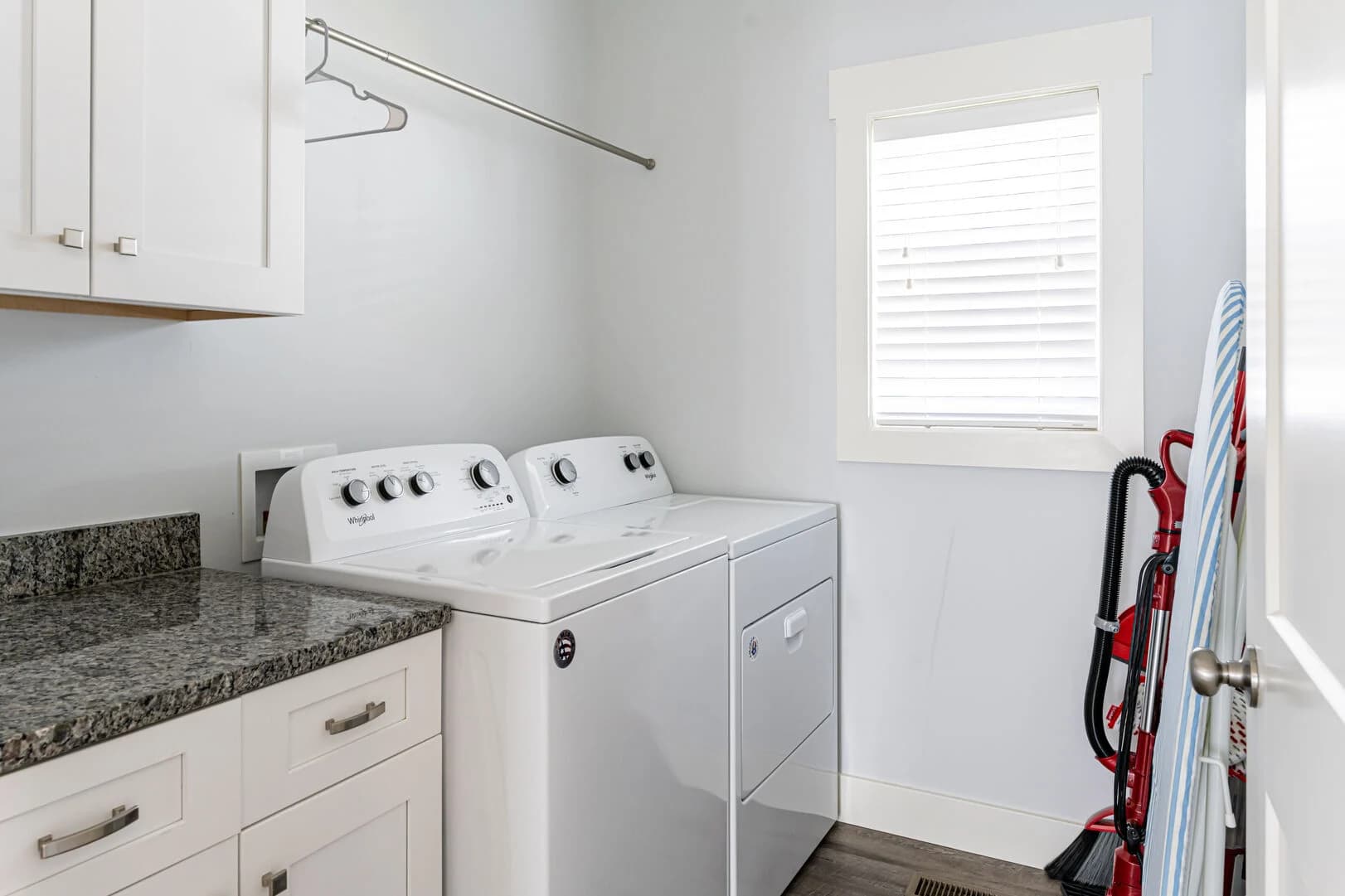 Birds Nest Home - Image 25