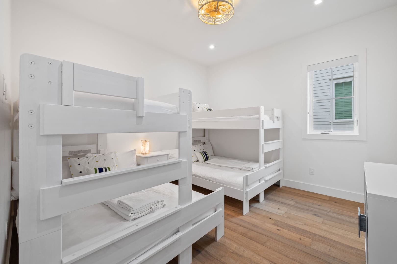 Eyes on Sunrise - Image 37