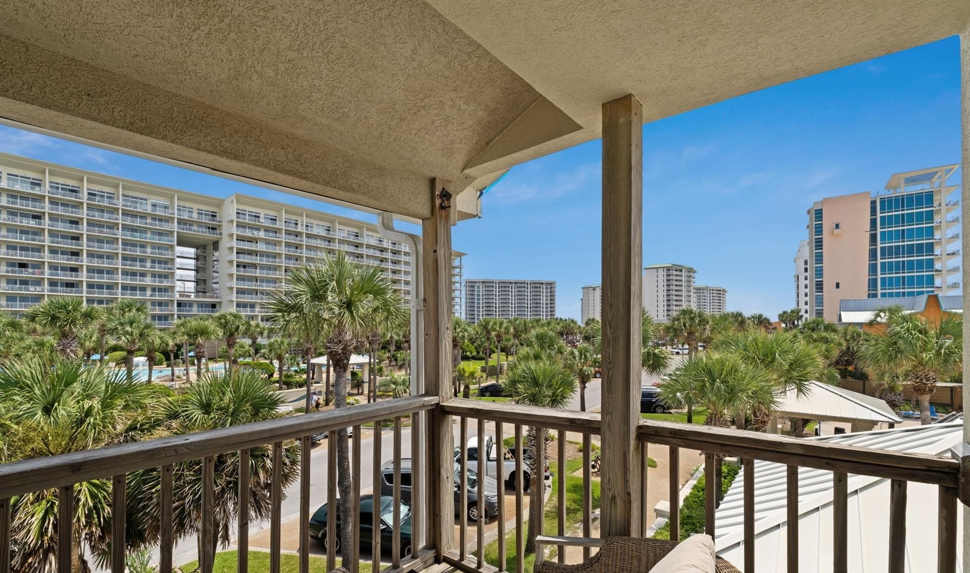 Silver Beach Retreat - Image 33