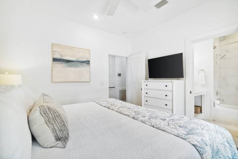 Suite Escape - Image 23