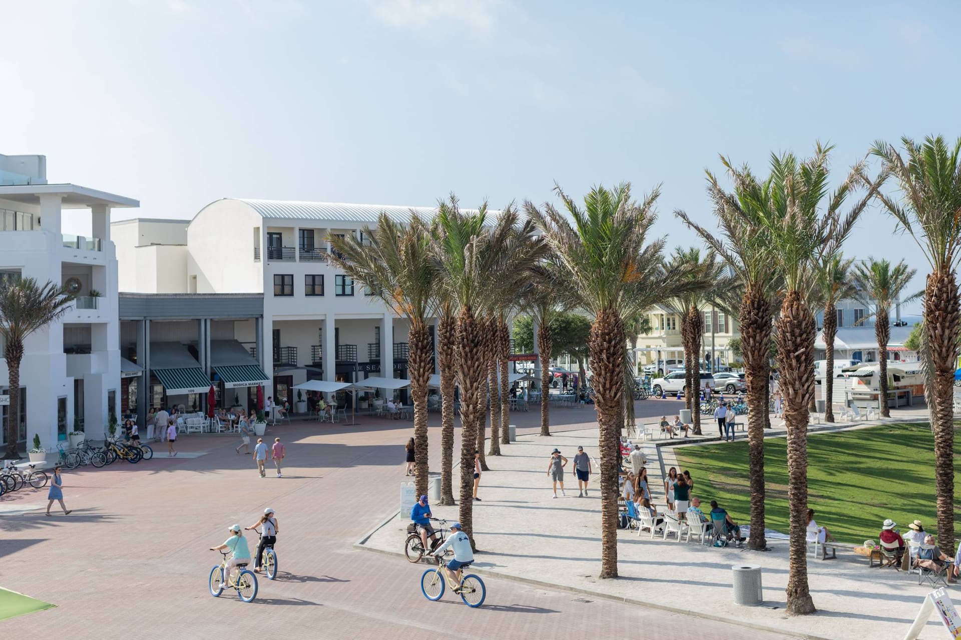 Center Stage - Image 5