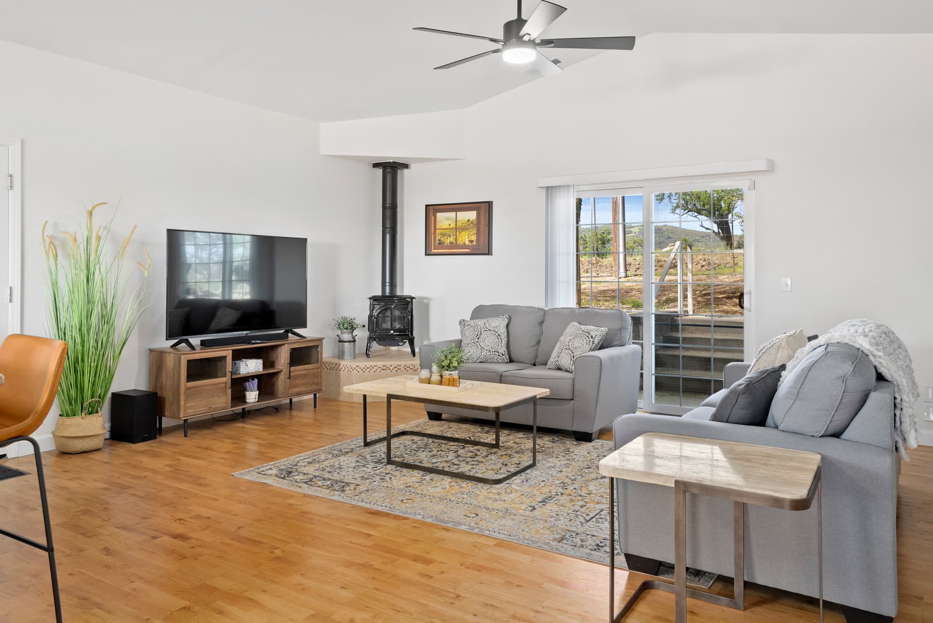 Mira Vista Heights - Image 61