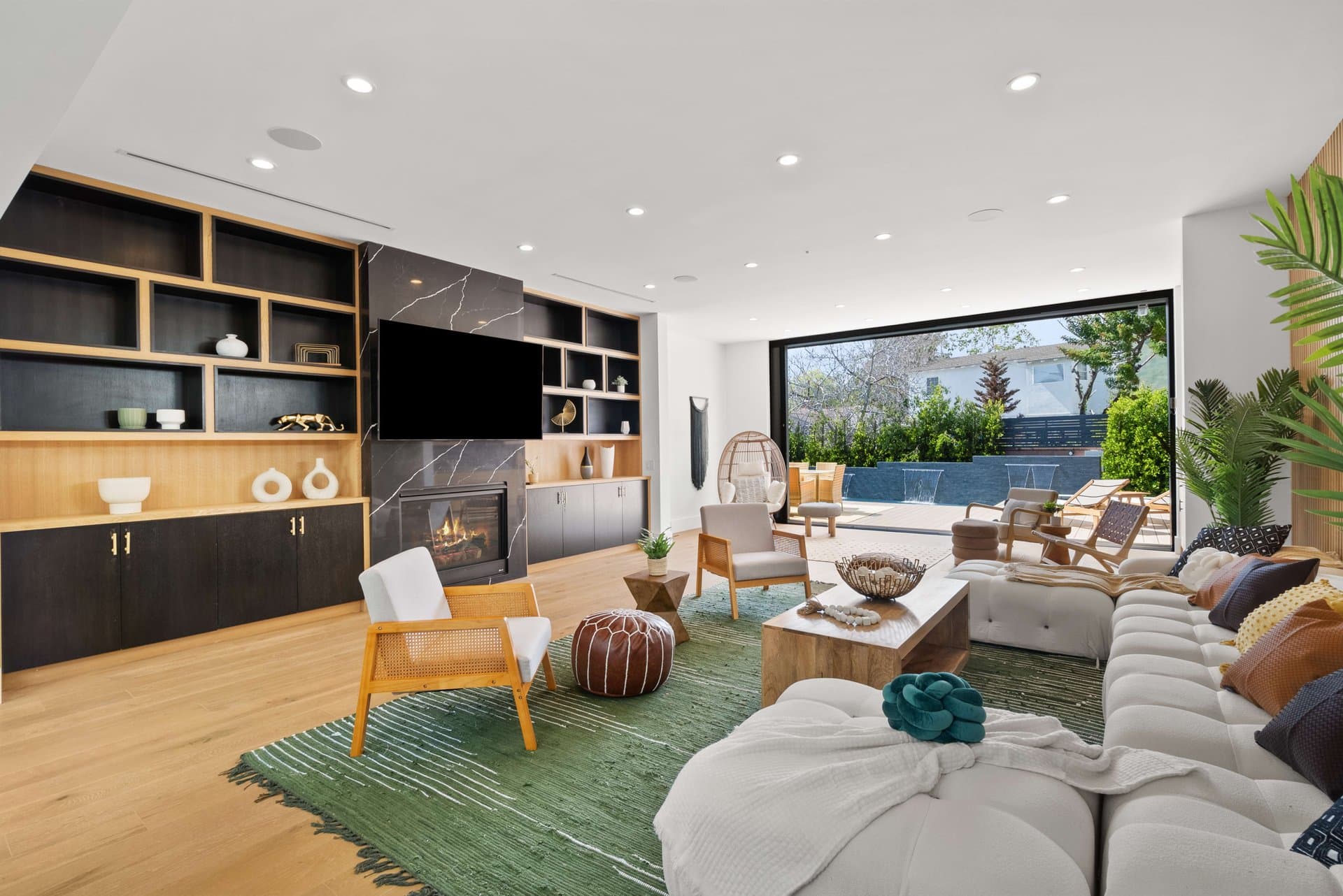 Lake Street - Image 7