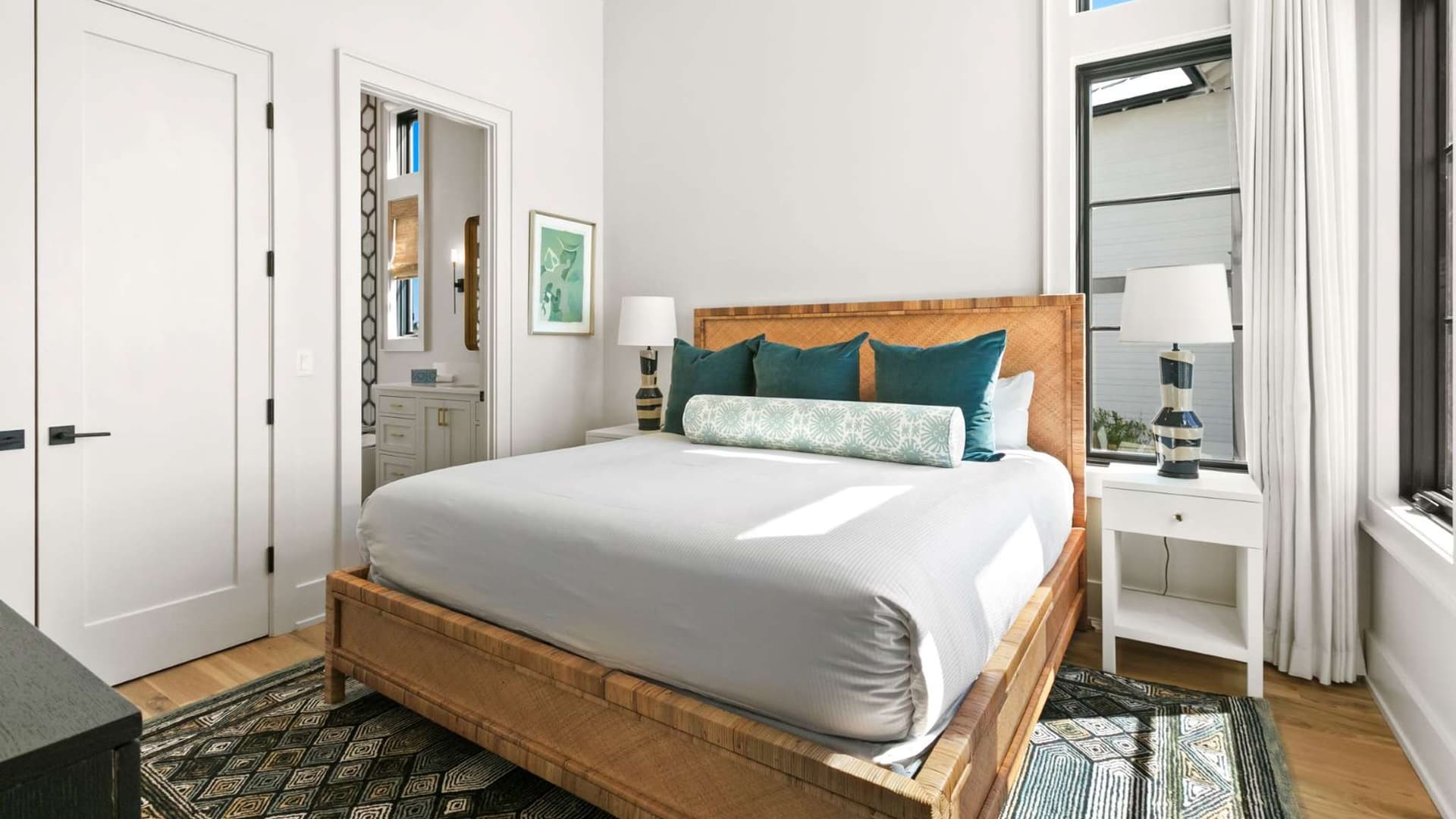 Lakeview Drive - Image 60