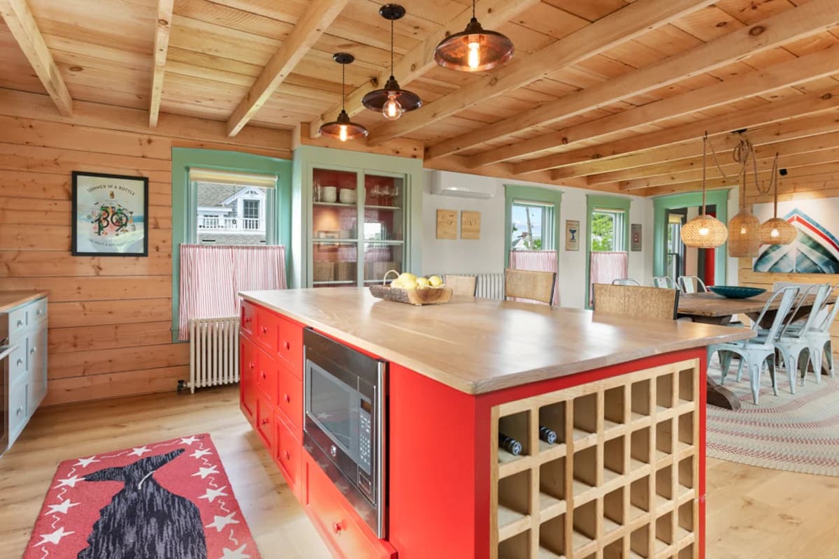 Chatham Farmhouse - Image 7