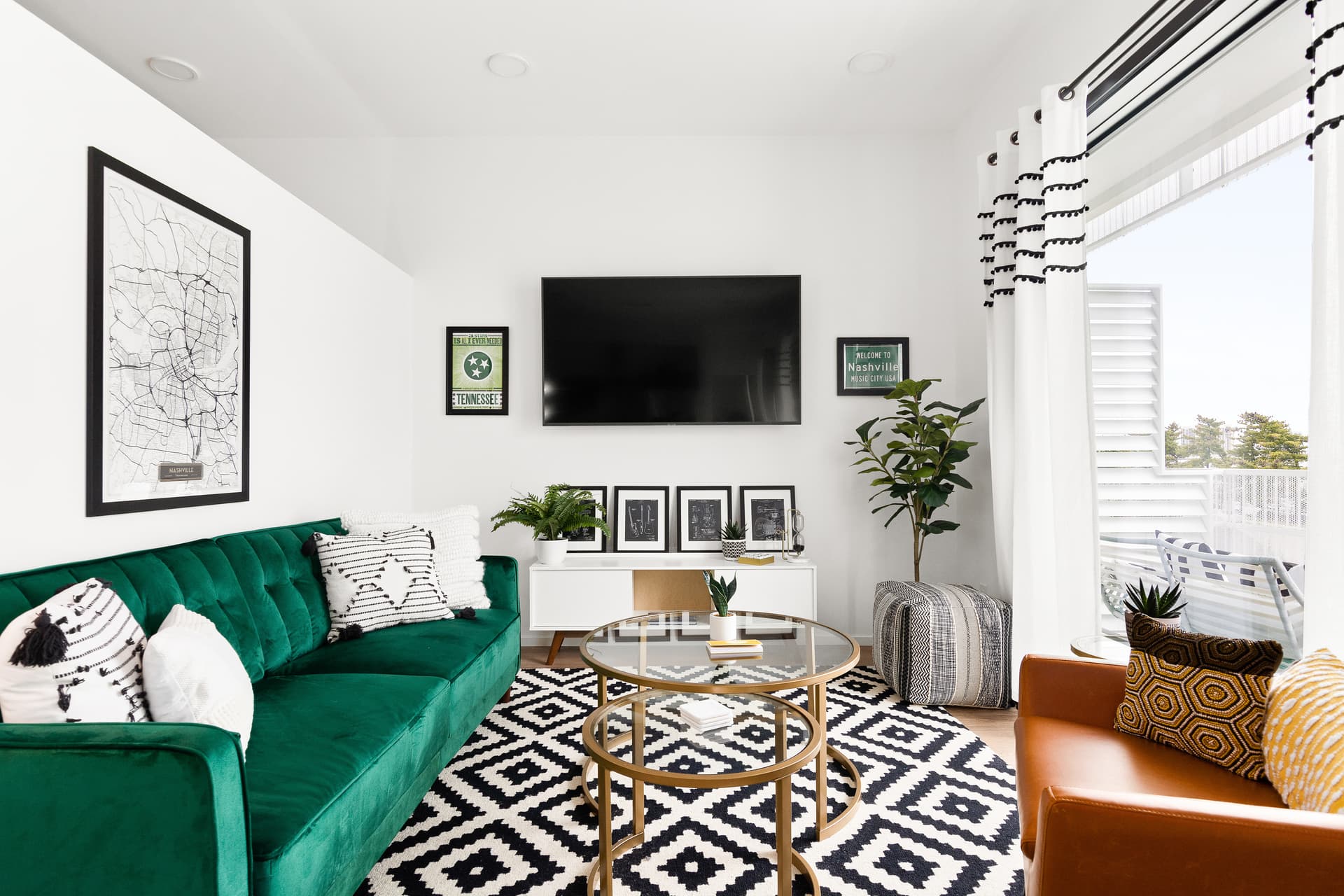 Red Illume Home - Image 3