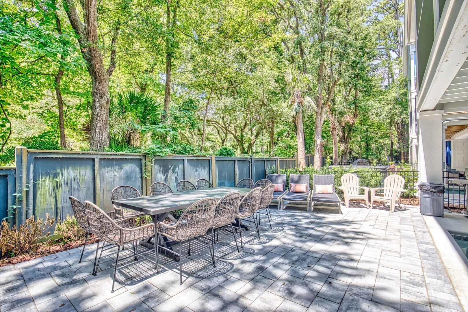 Tip Toe to the Beach - Image 3