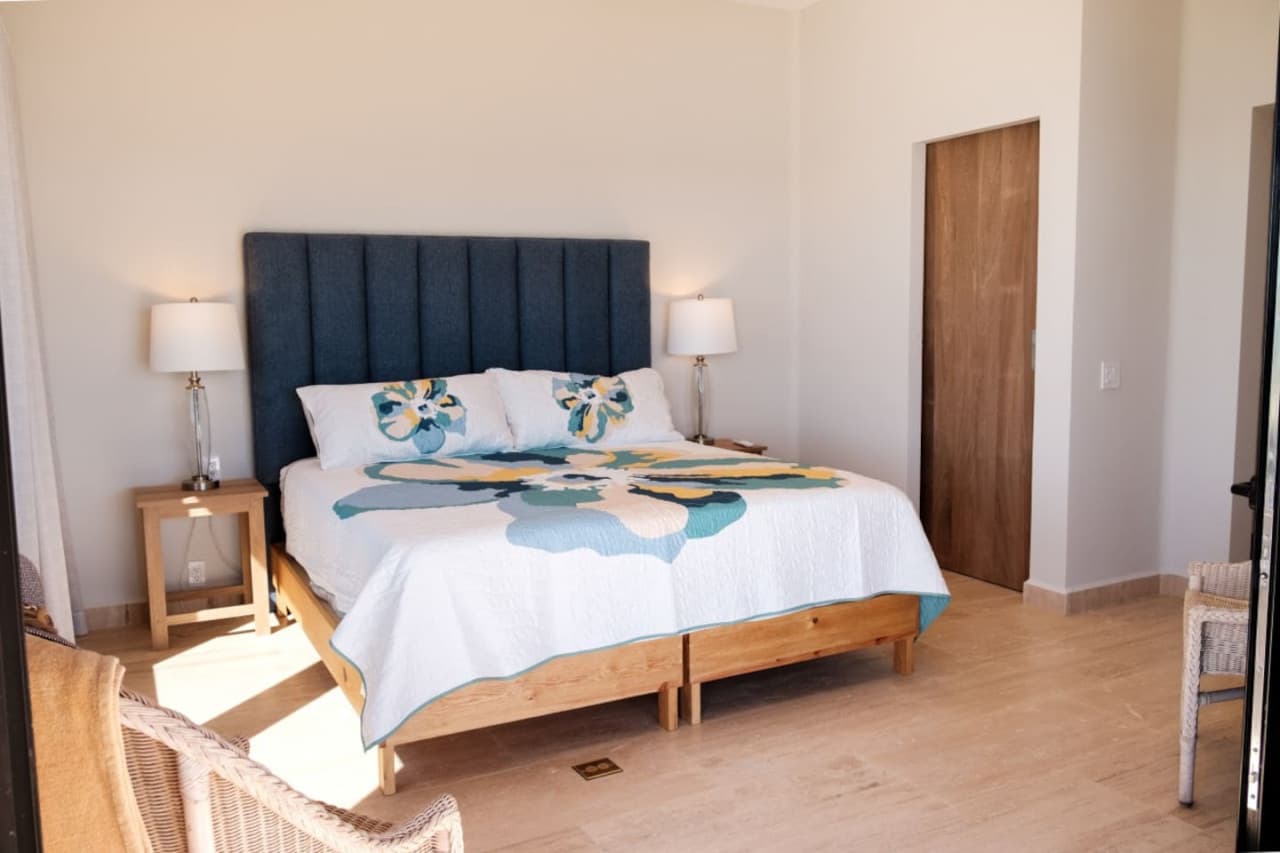 Azure Horizons - Image 11