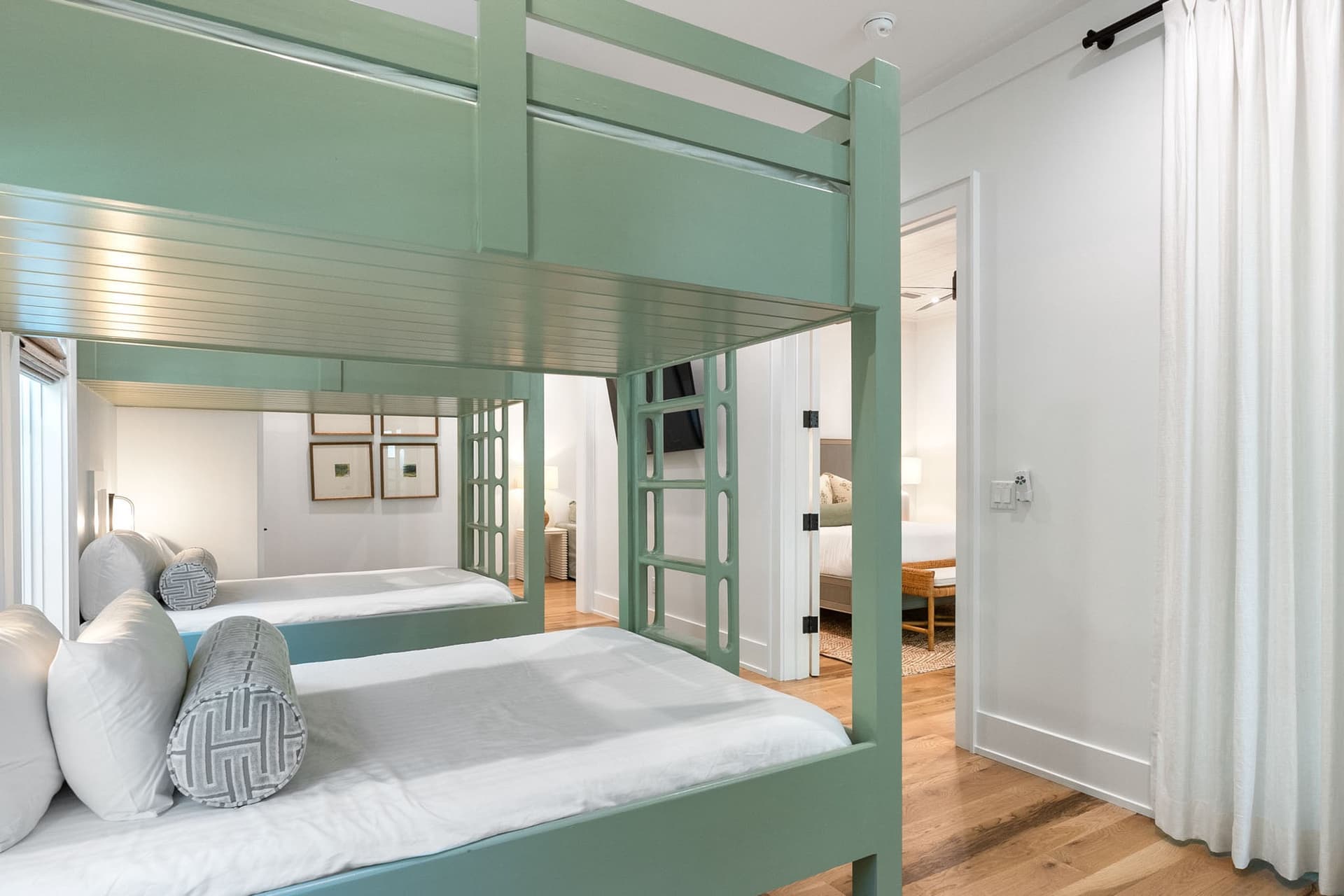 Shore To Have Fun - Image 31