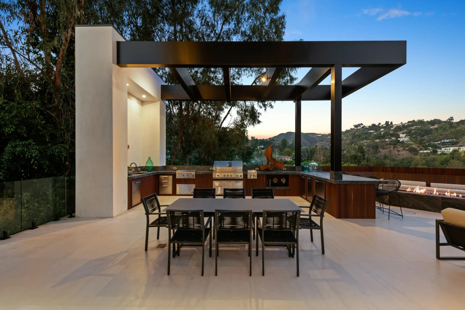 Angelo Modern - Image 3