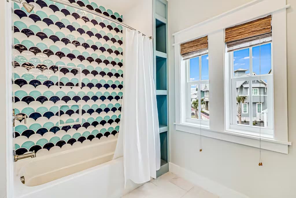 Beachin' Bungalow - Image 26