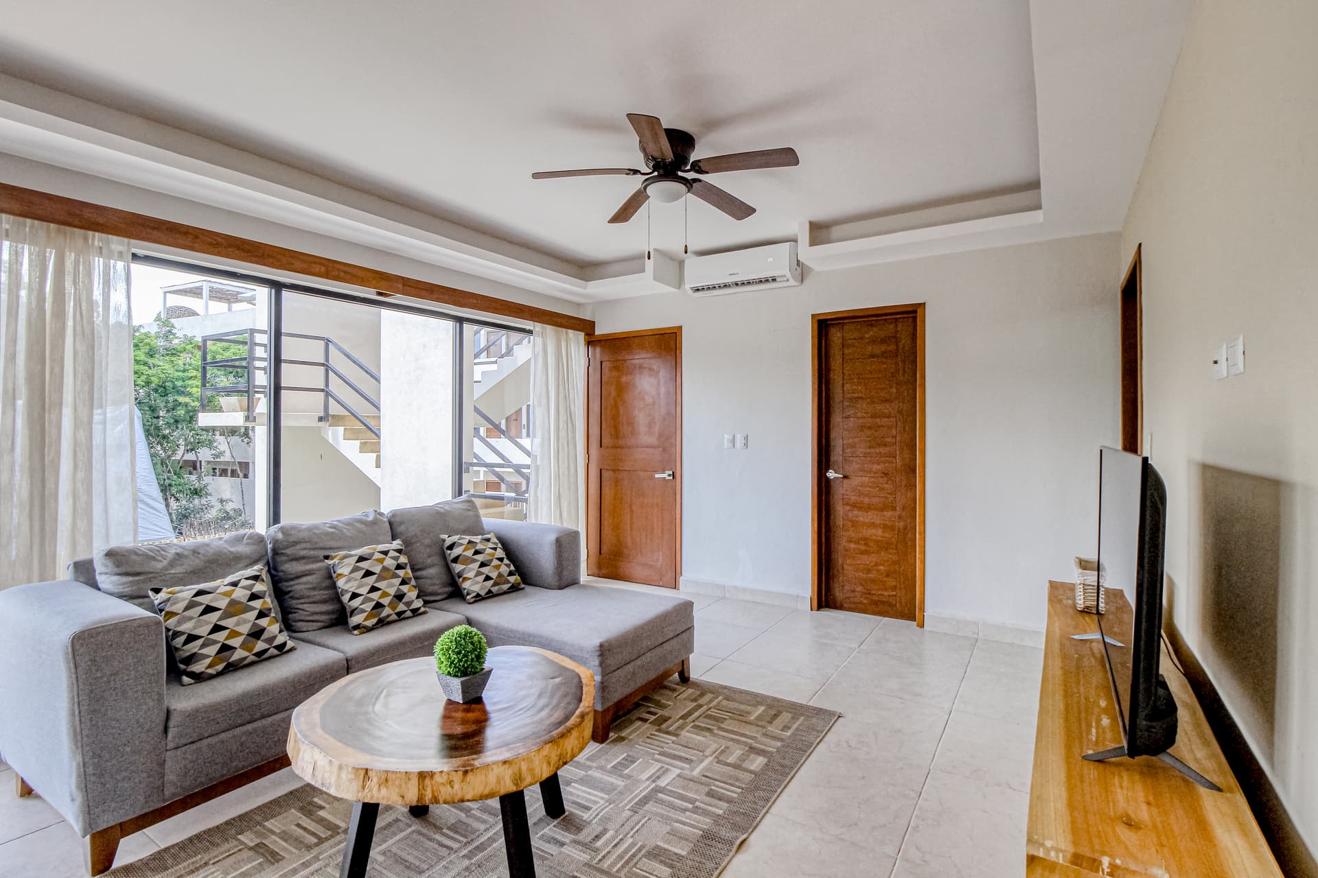 Ananas Tulum - Image 3